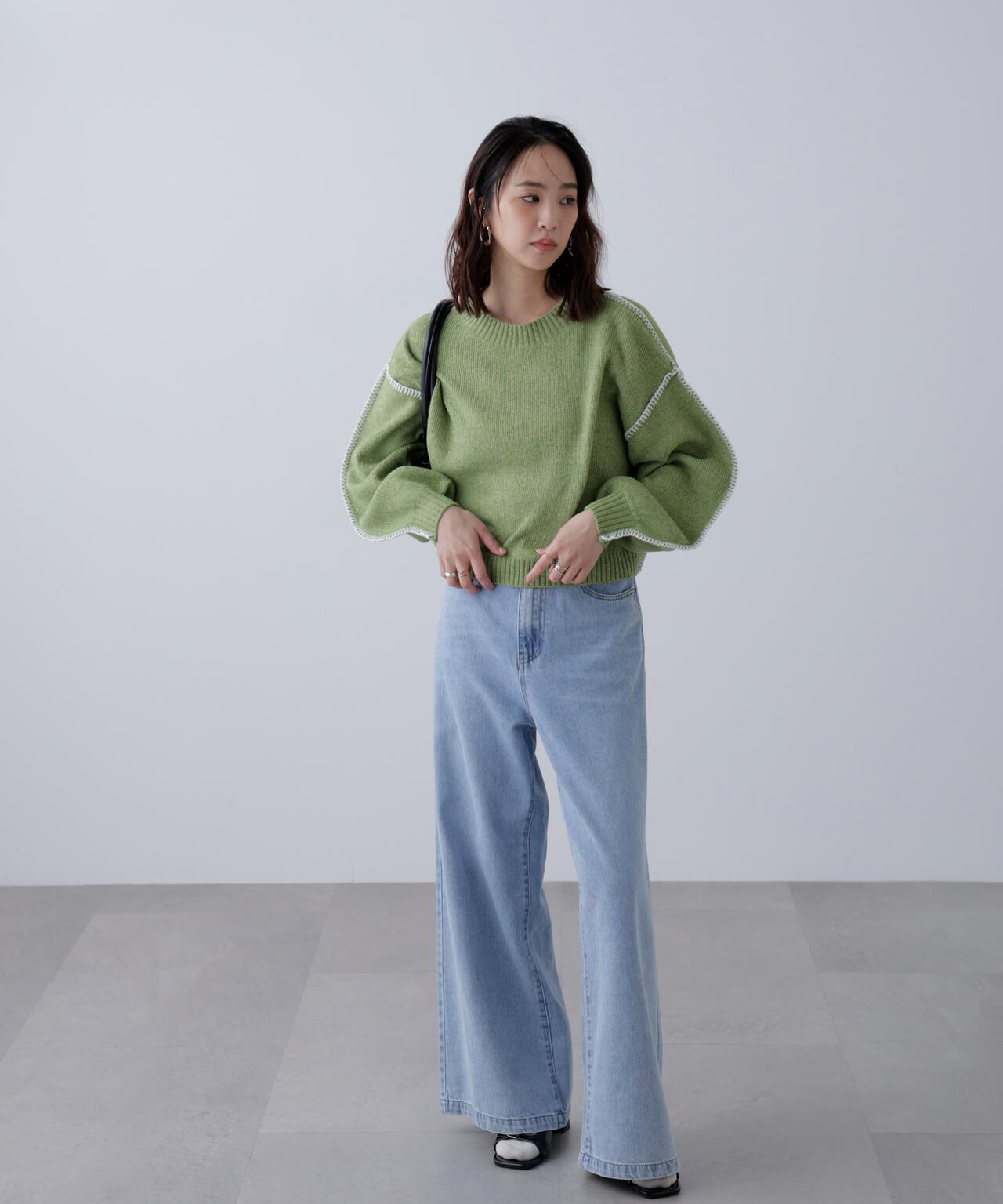 杢ストレッチ総針配色ステッチニット