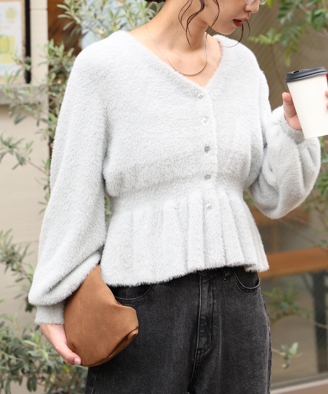 ショートシャギーペプラムニットカーディガン