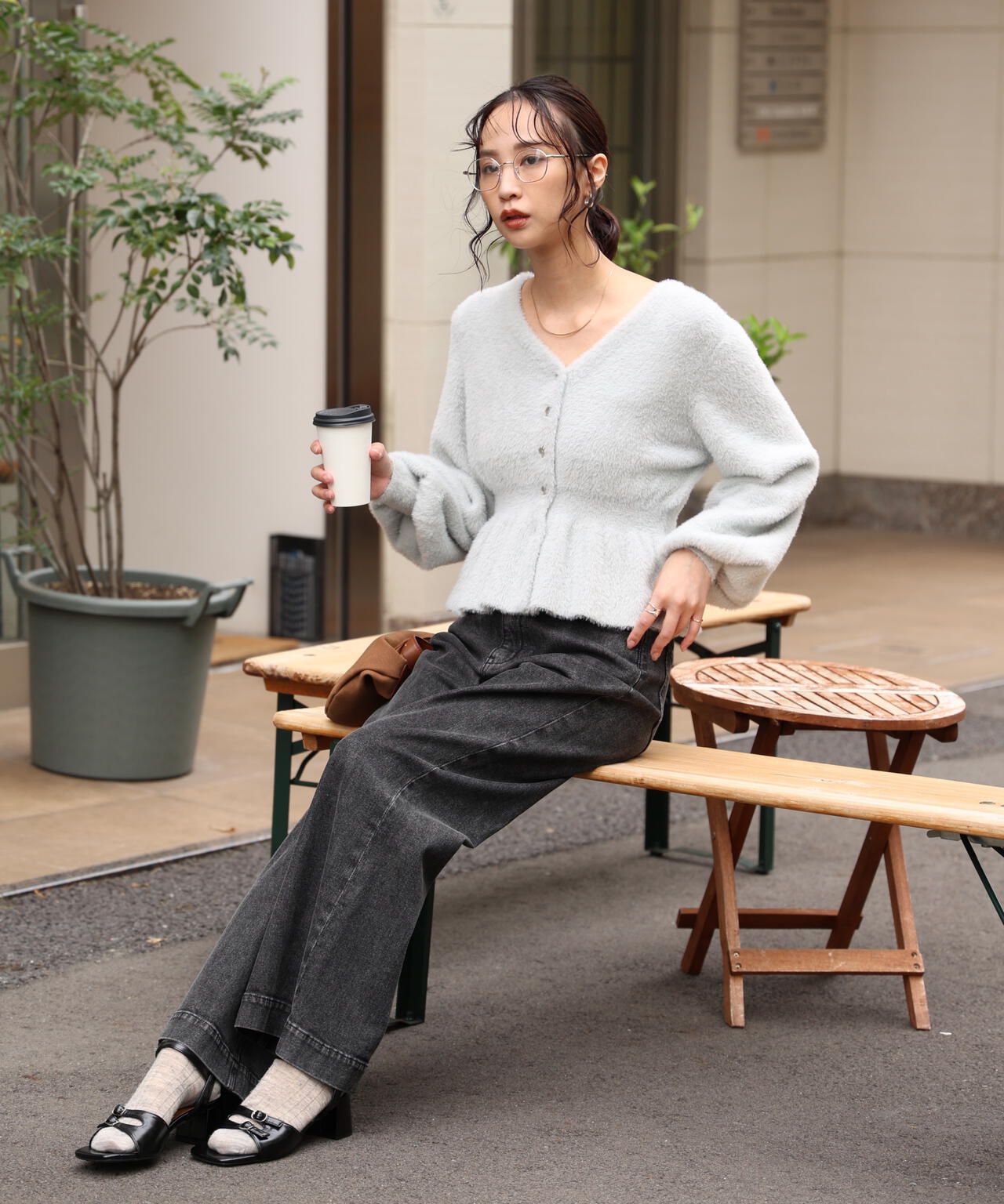 ショートシャギーペプラムニットカーディガン