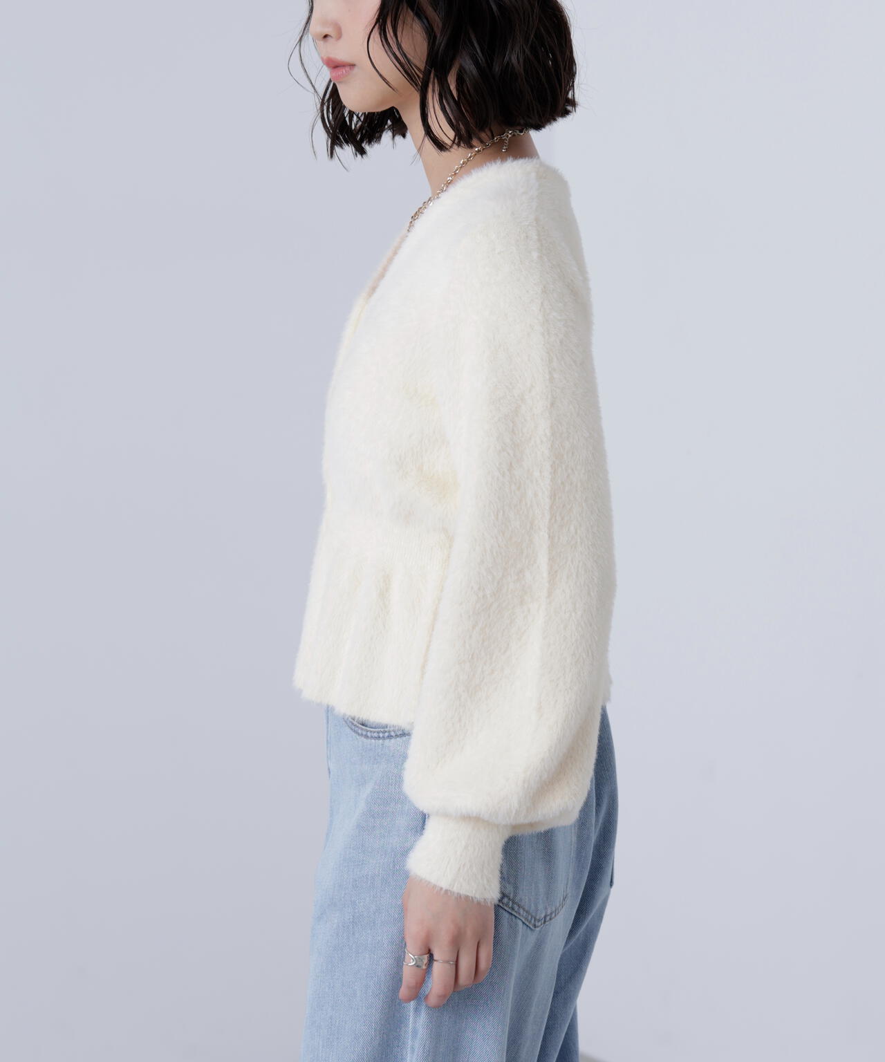 ショートシャギーペプラムニットカーディガン