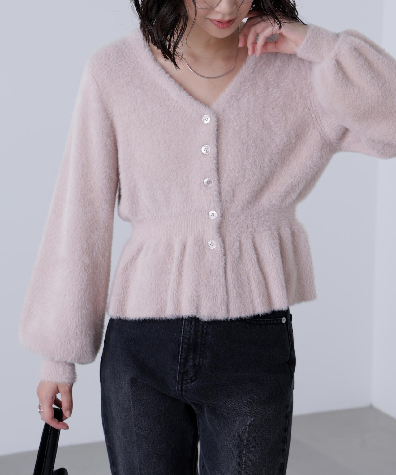 ショートシャギーペプラムニットカーディガン