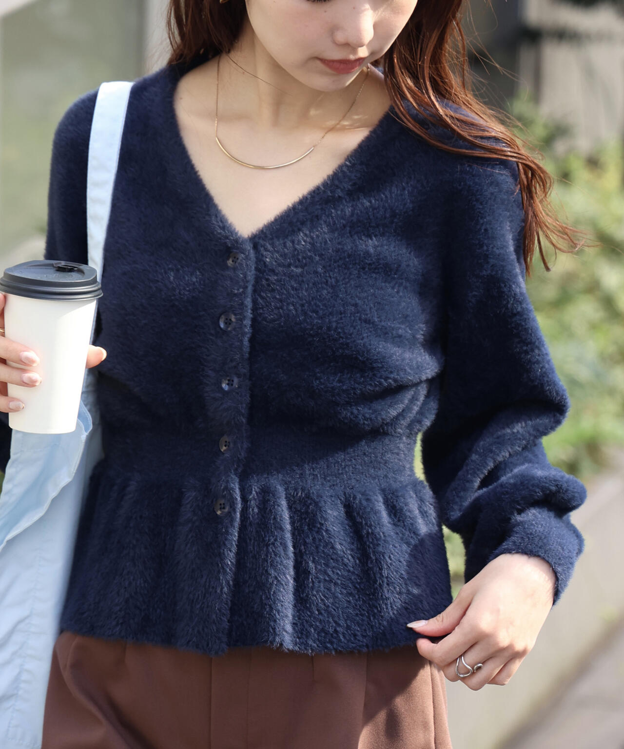 ショートシャギーペプラムニットカーディガン