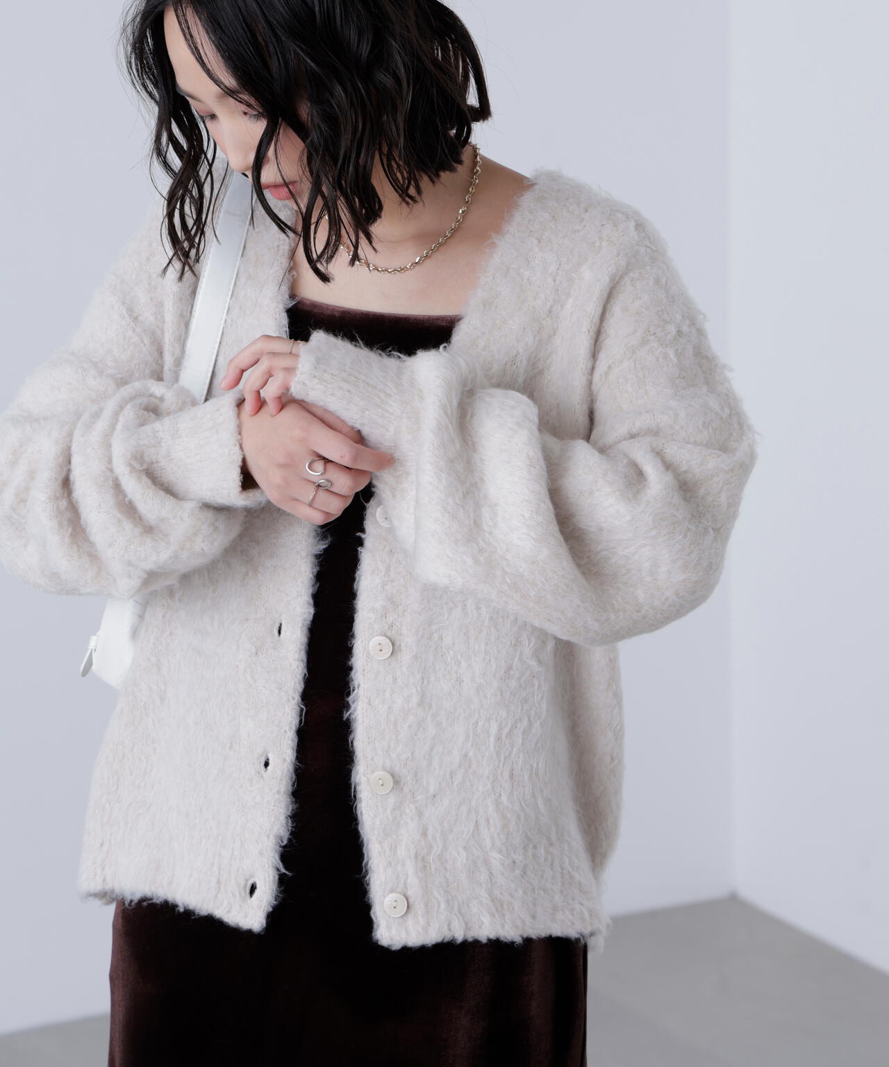 ウェーブ起毛Vネックカーディガン