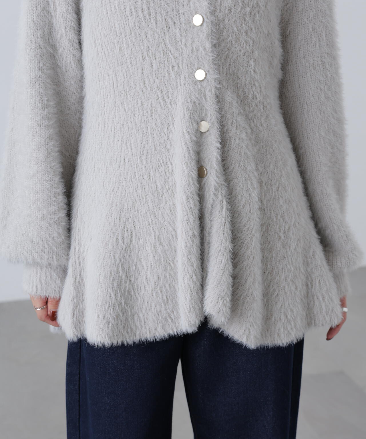 【MFM】ヘアリーペプラム金ボタンニットカーディガン