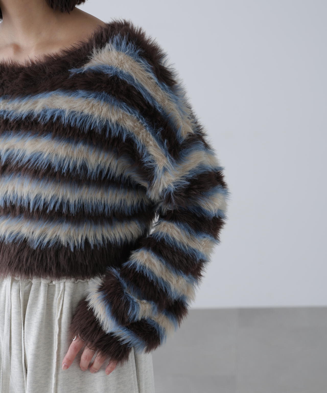 シャギーボーダークロップドニット