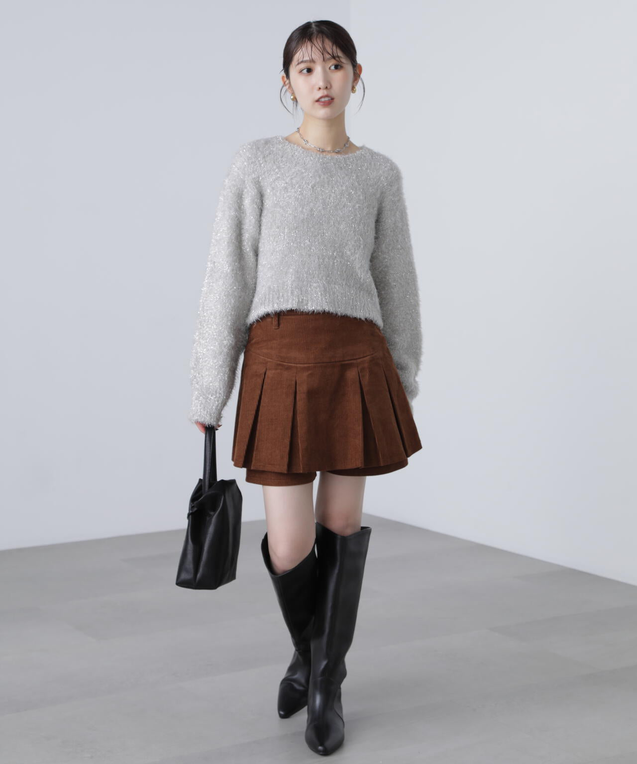 ラメフェザープルオーバーニット