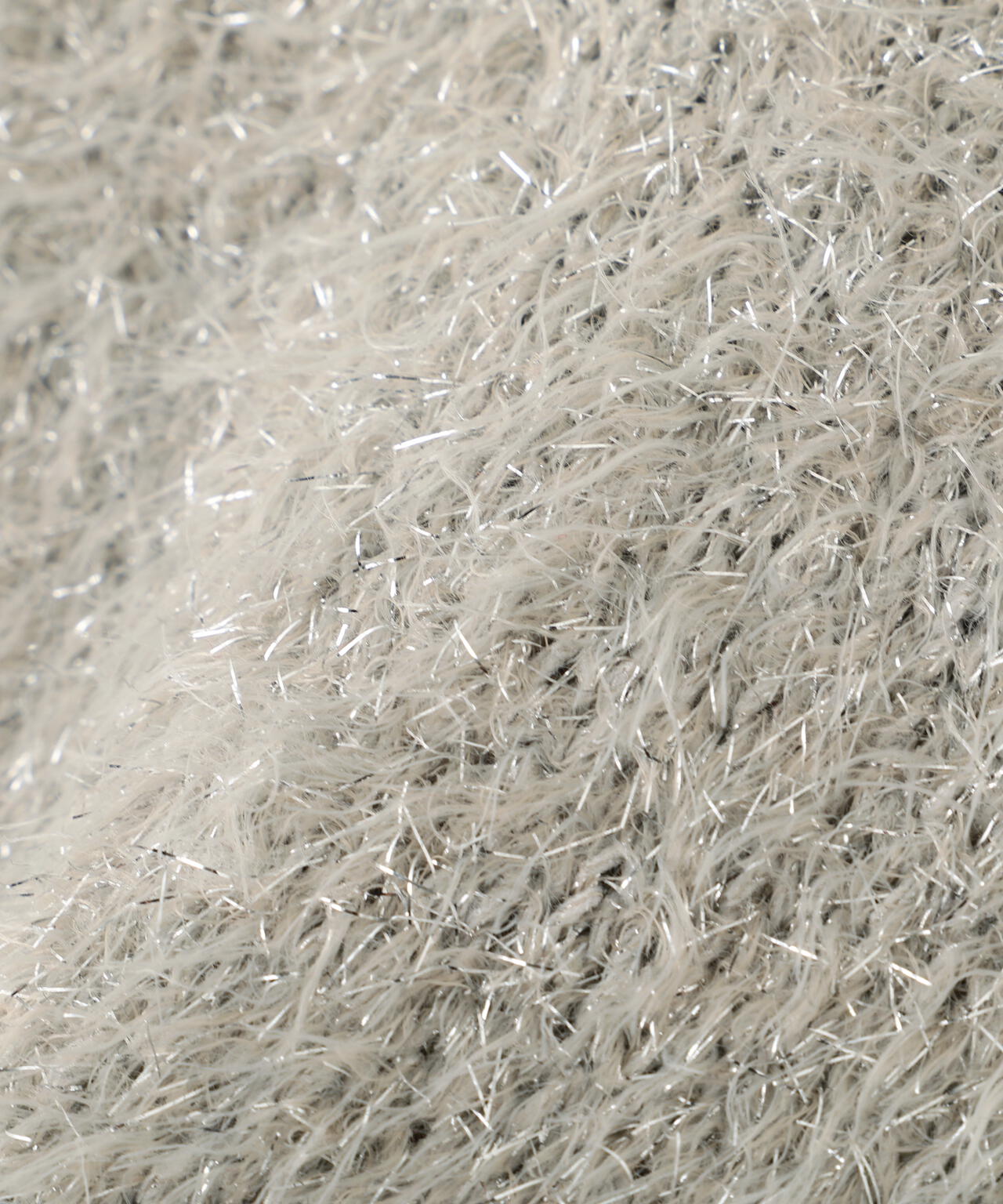 ラメフェザープルオーバーニット