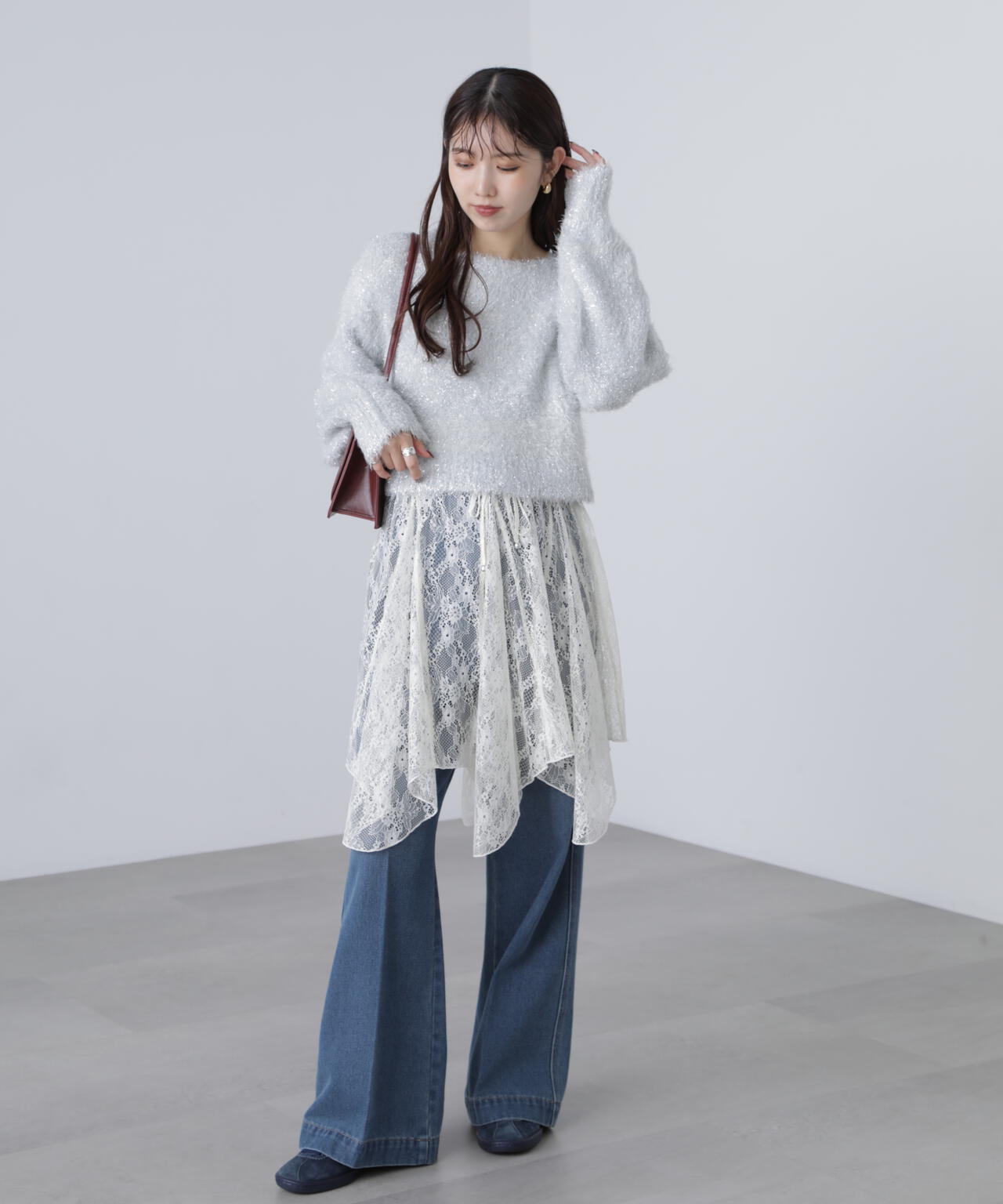 ラメフェザープルオーバーニット