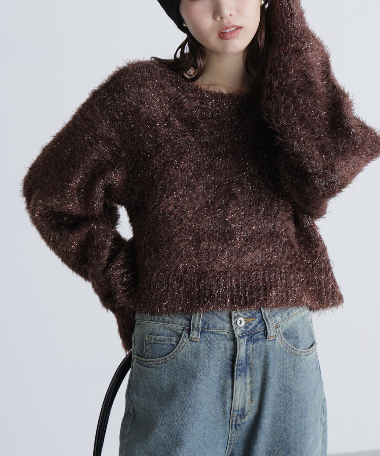 ラメフェザープルオーバーニット