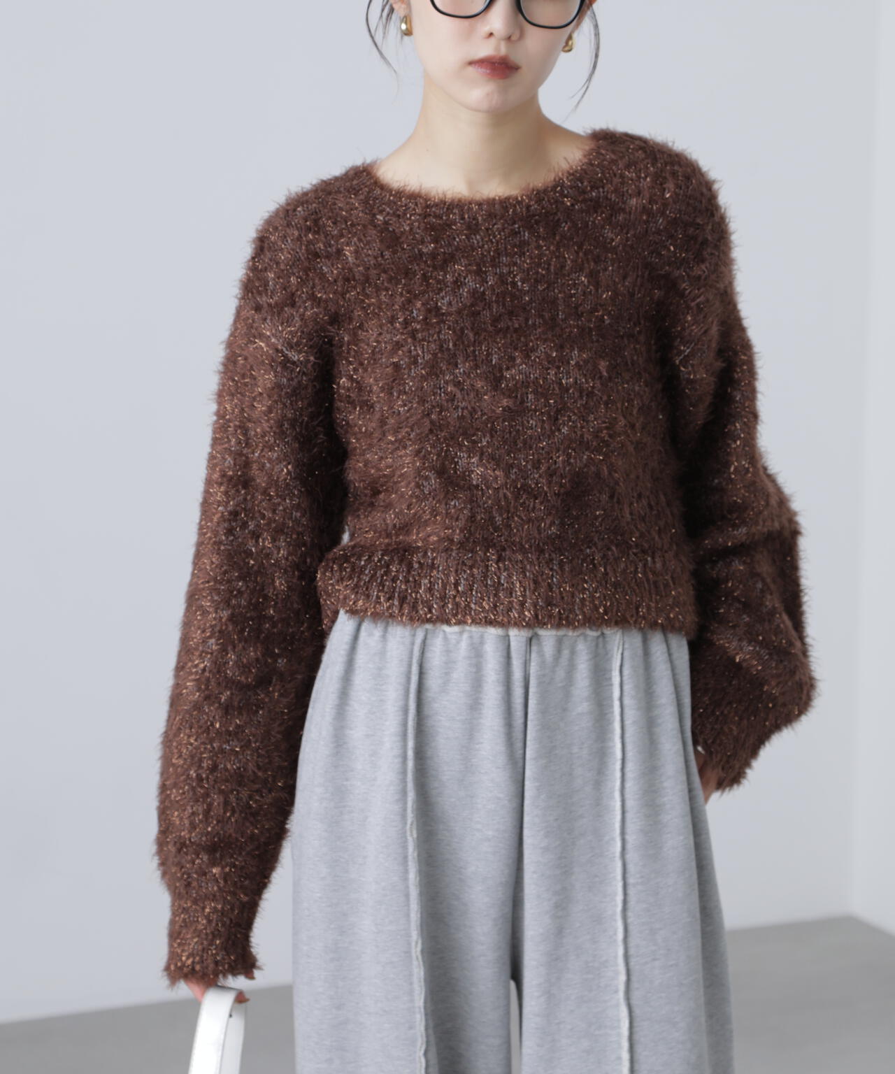 ラメフェザープルオーバーニット