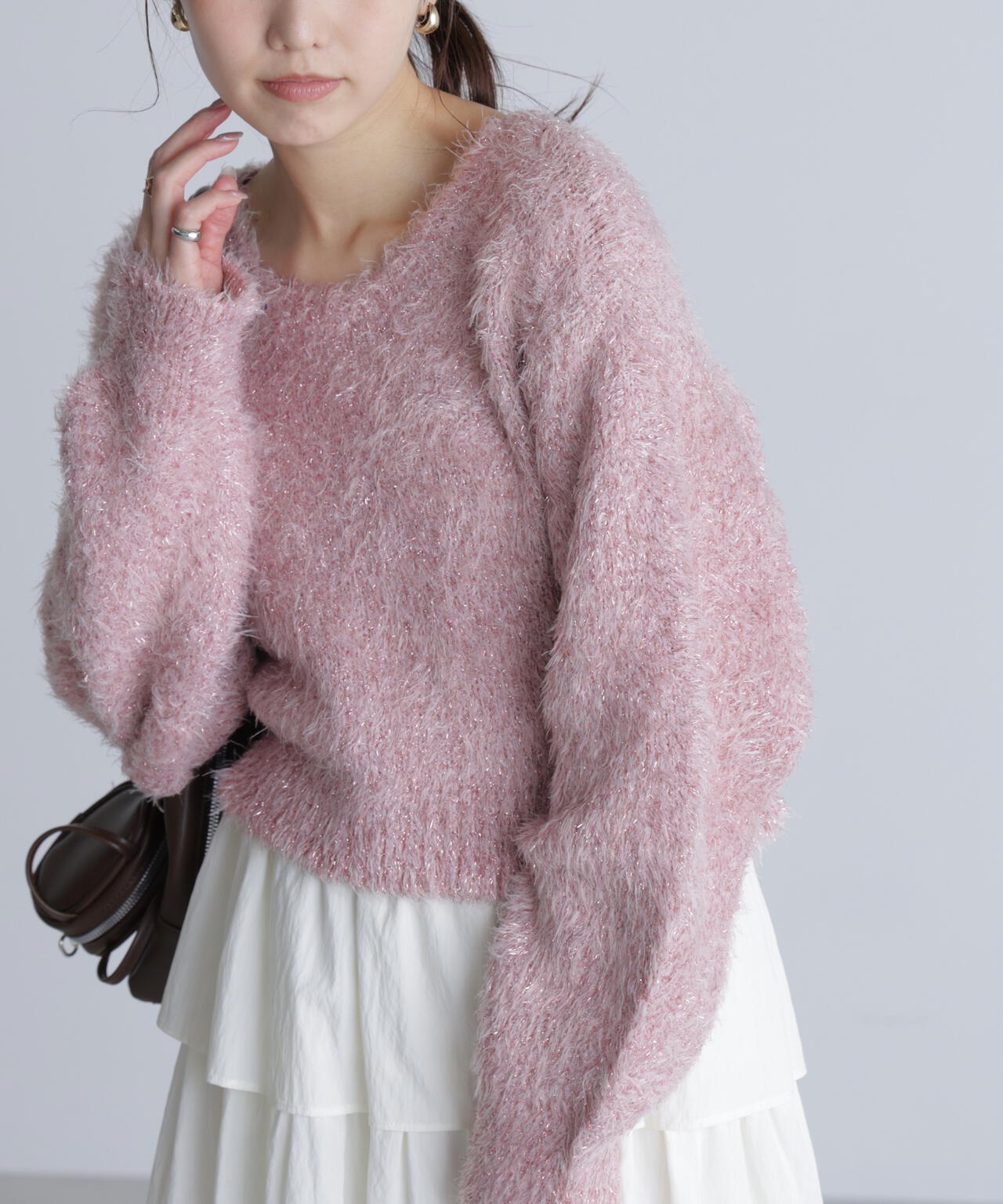 ラメフェザープルオーバーニット