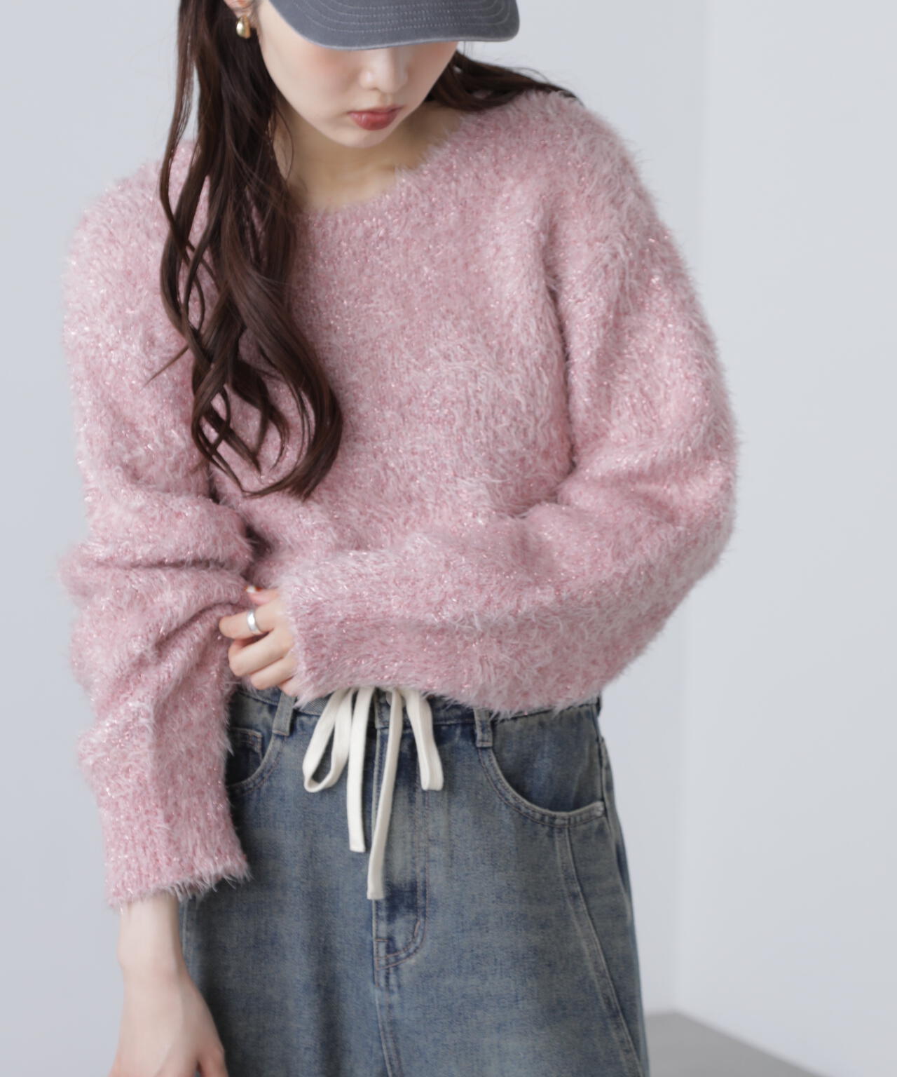 ラメフェザープルオーバーニット