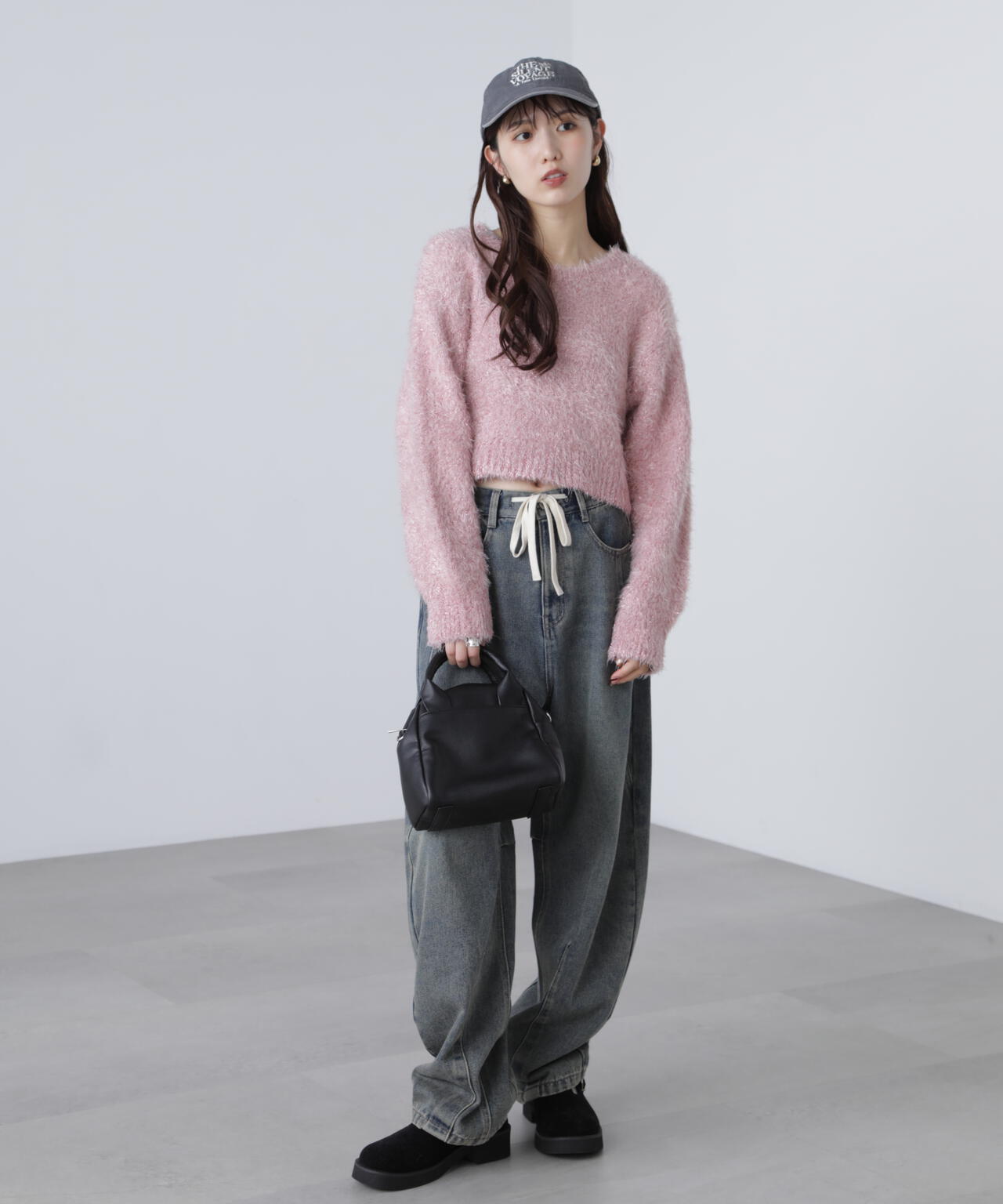 ラメフェザープルオーバーニット