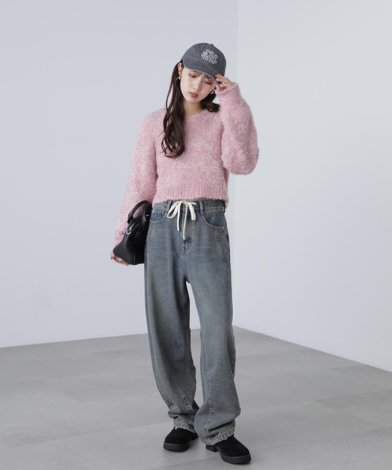 ラメフェザープルオーバーニット