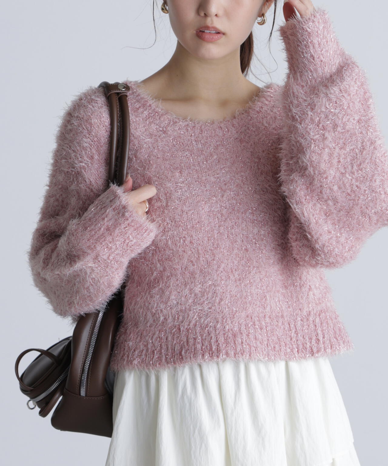 ラメフェザープルオーバーニット