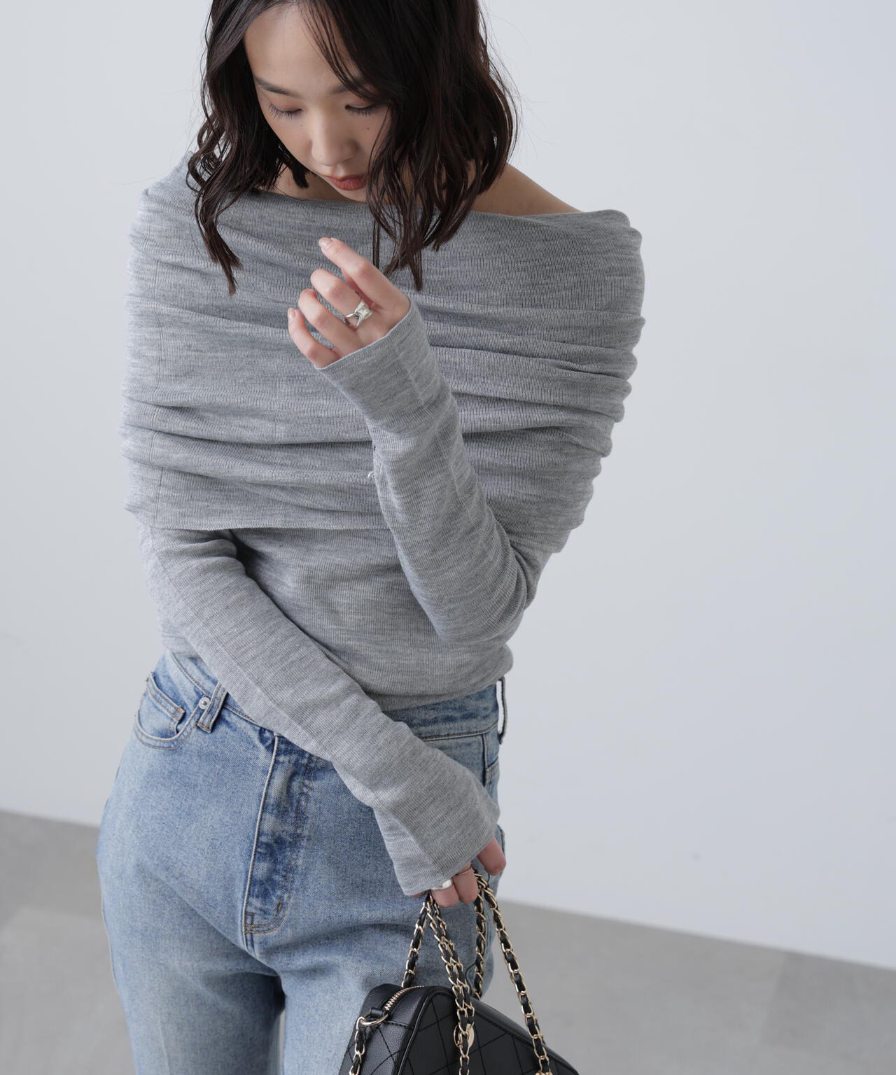 【RIO企画】袖口ボタンオフショルニット〈MFM〉