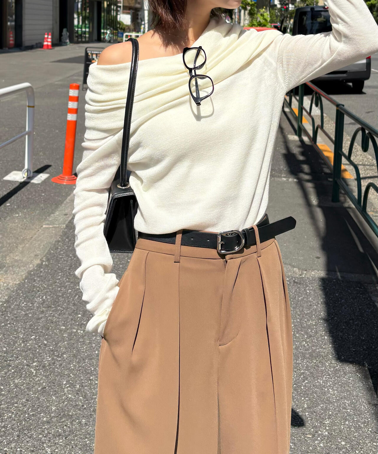 【RIO企画】袖口ボタンオフショルニット〈MFM〉