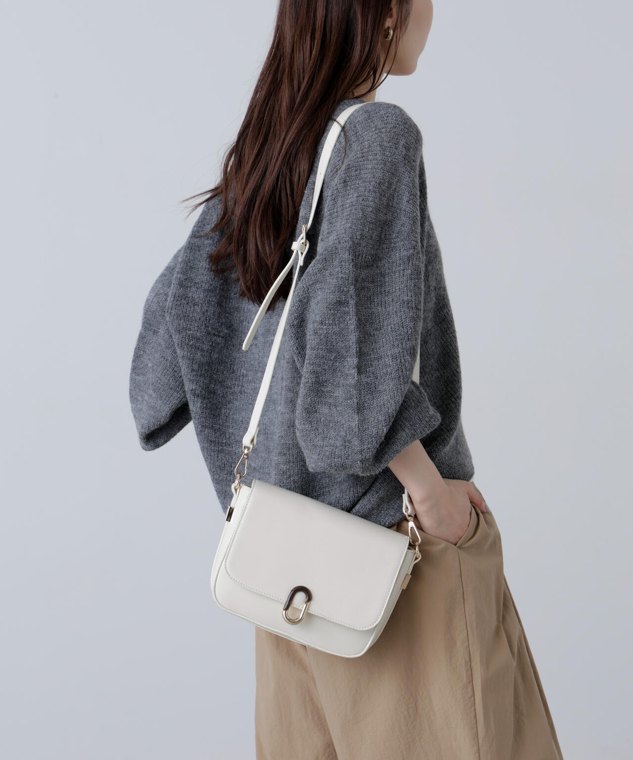 レトロフラップショルダーバッグ