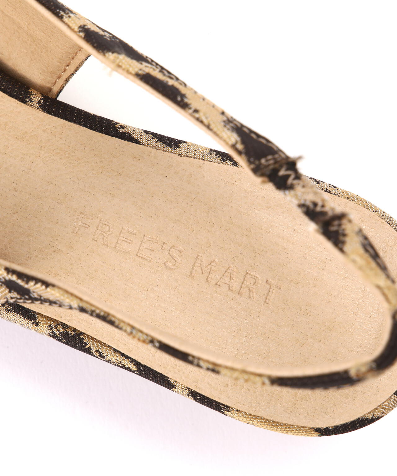 ローウェッジパンプス