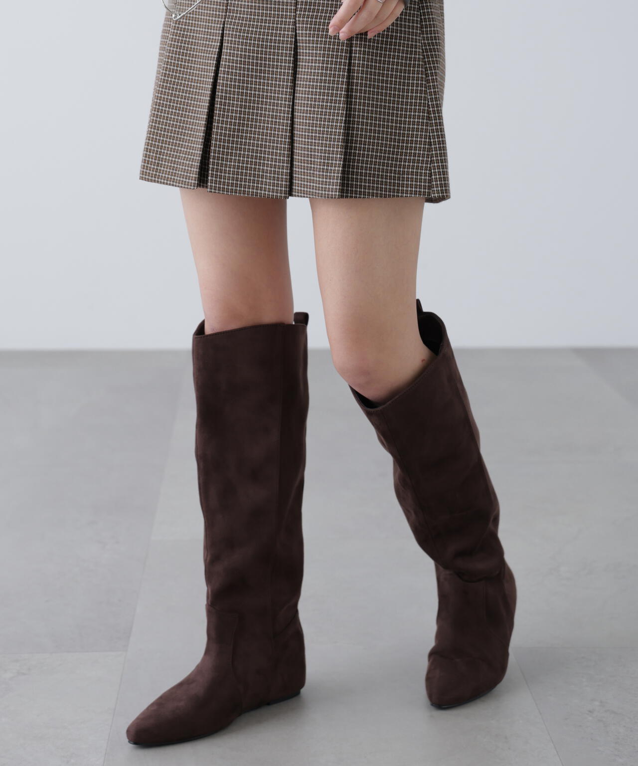 フラットロングブーツ