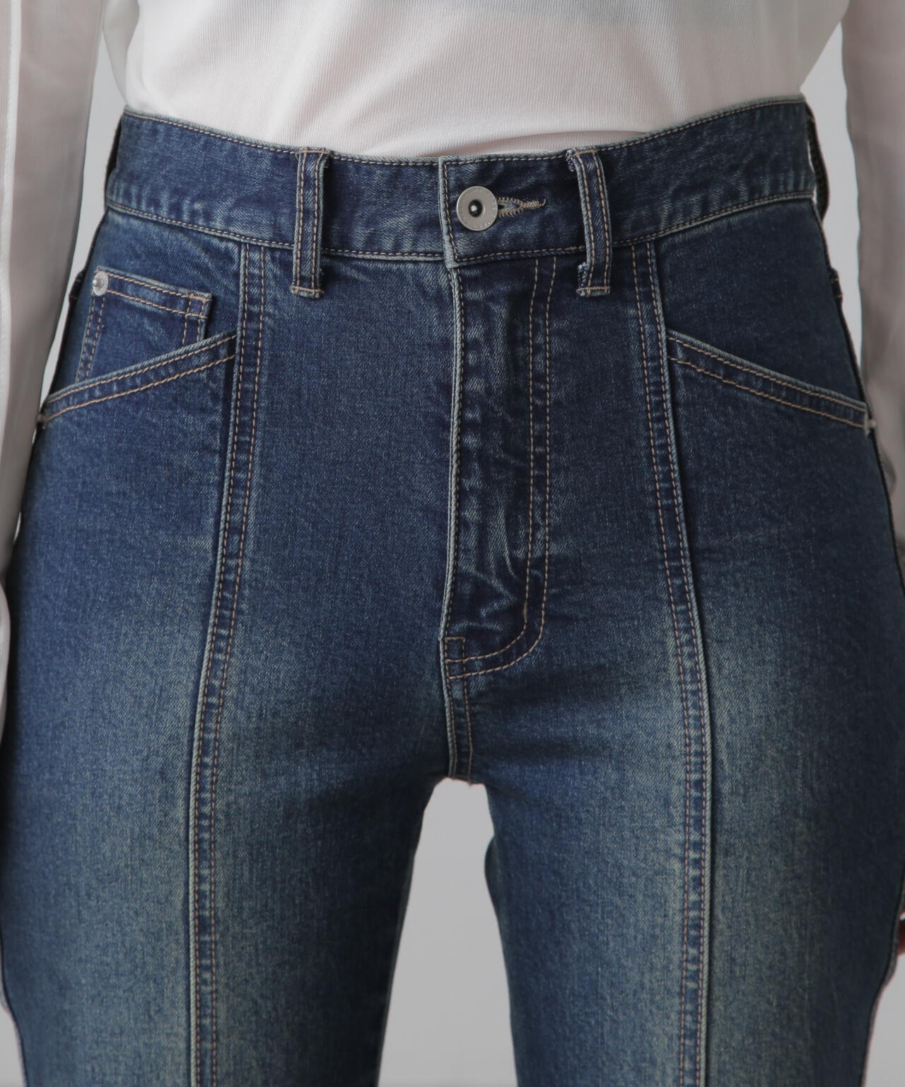 f832b030-1ac6-5178-9e46-e54785048930_Image