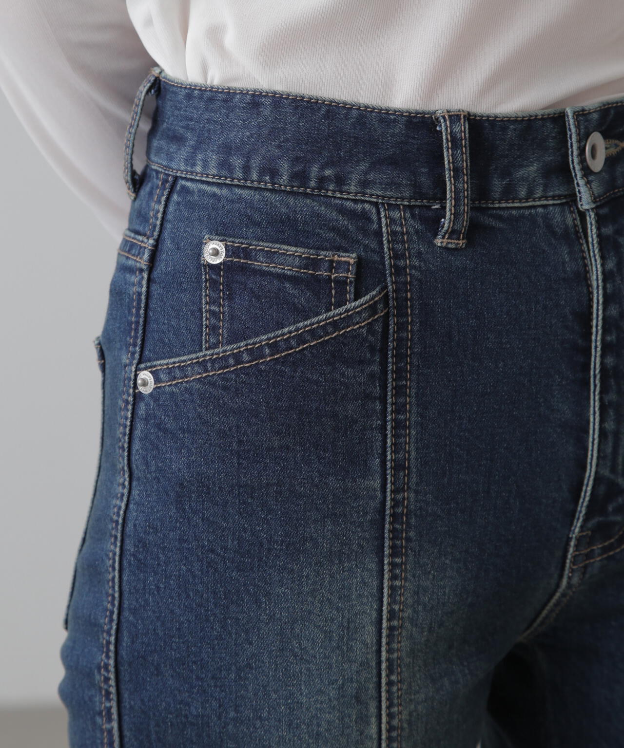 4f0637f6-8c07-5a99-a276-3cbc0782337c_Image