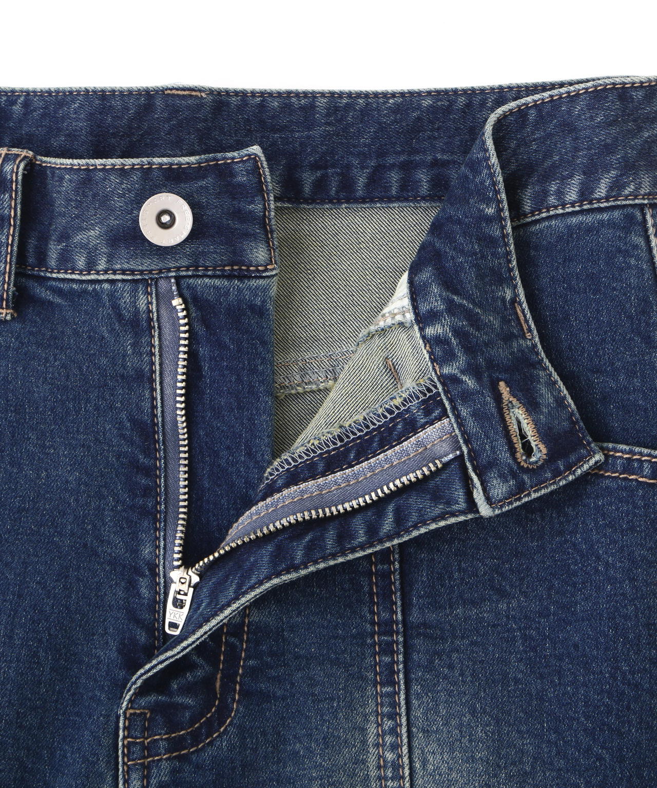 774c6d0f-931b-53bf-8b34-64637a411c30_Image