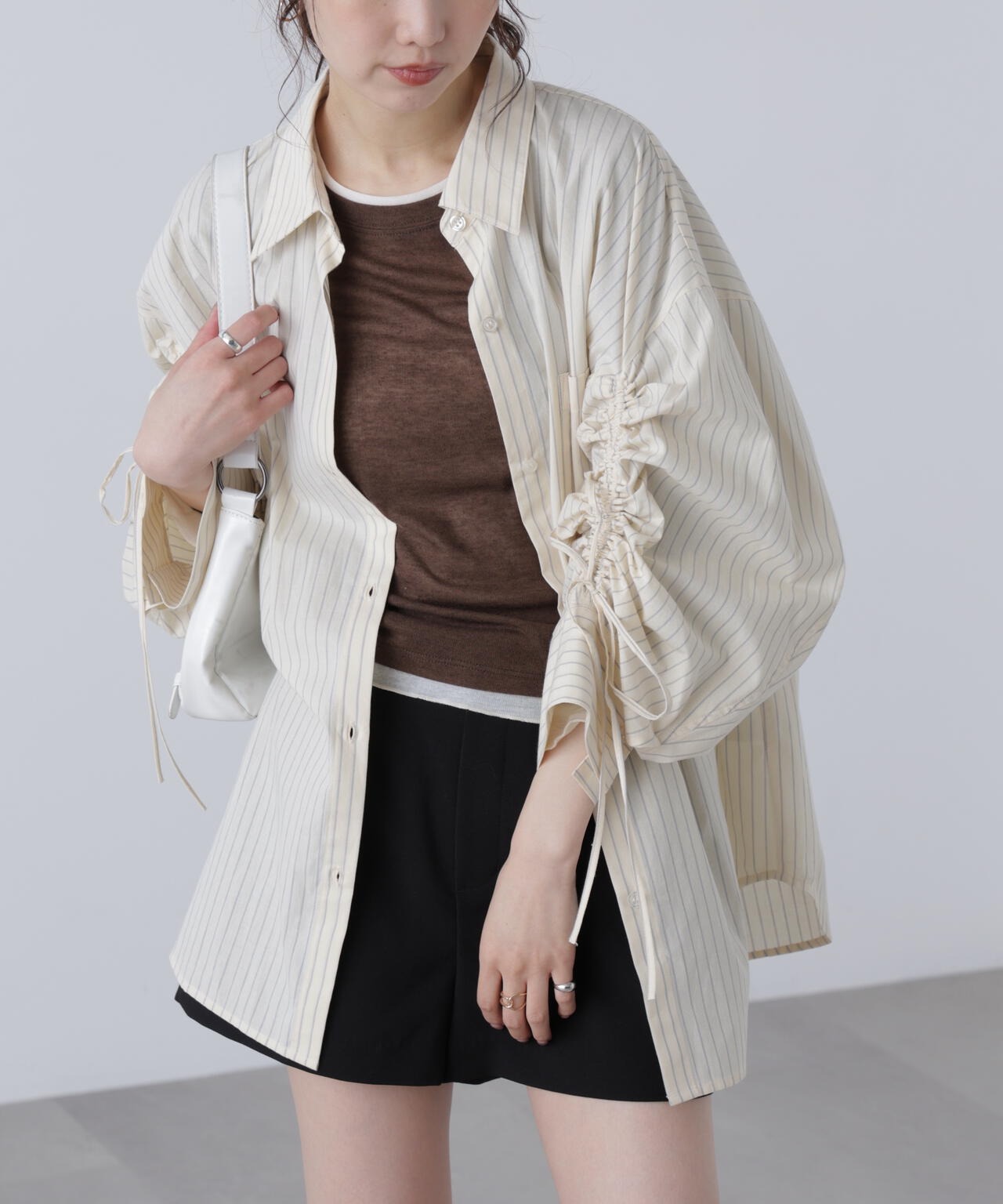 袖シャーリングオーバーシャツ