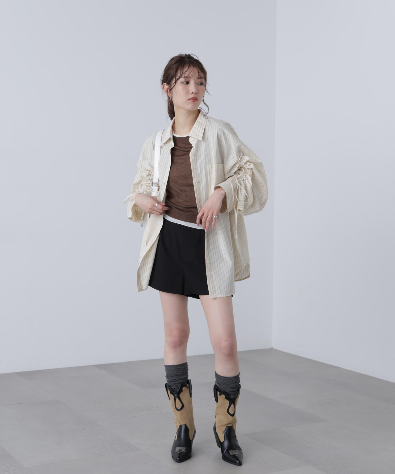 袖シャーリングオーバーシャツ