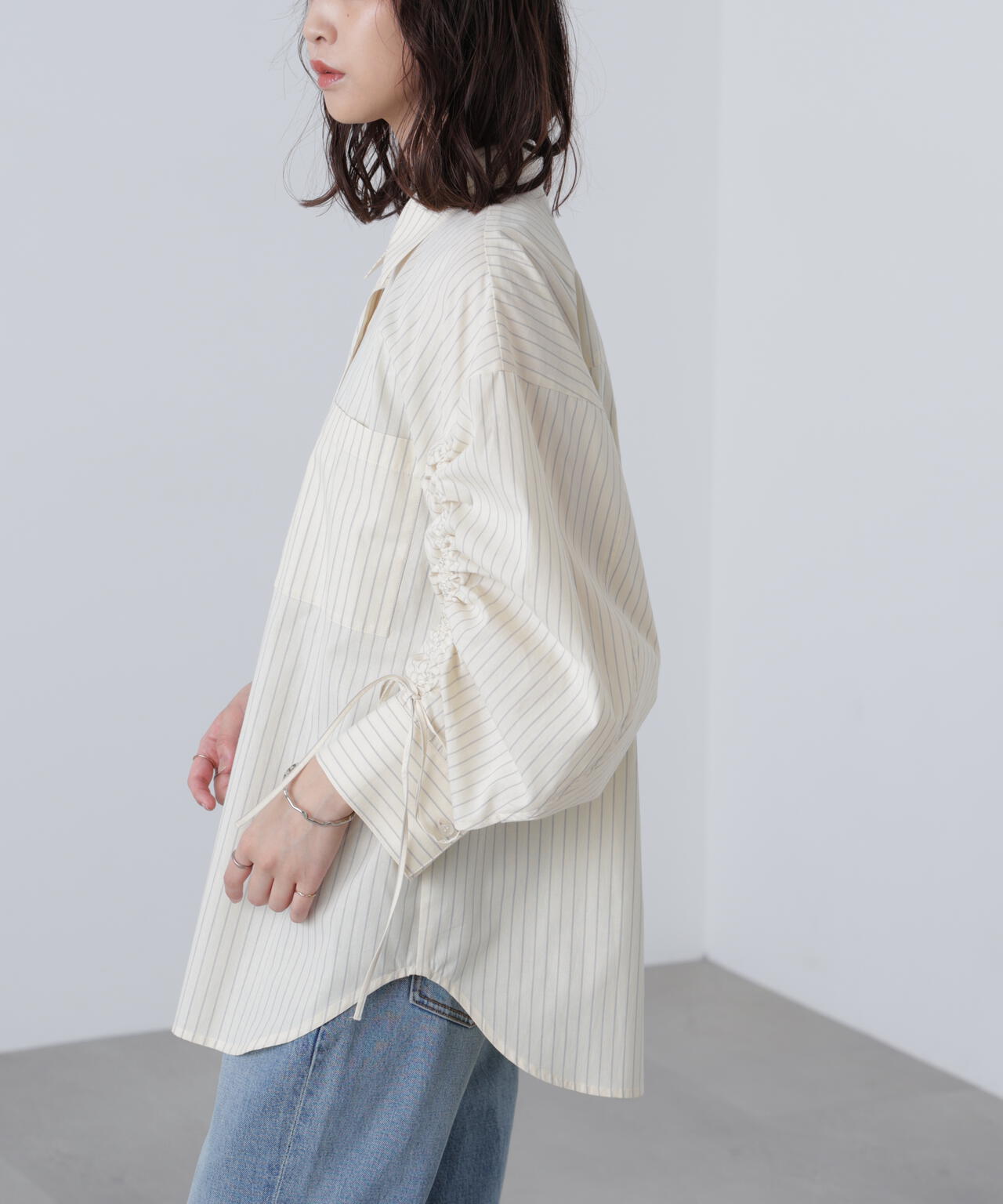 袖シャーリングオーバーシャツ