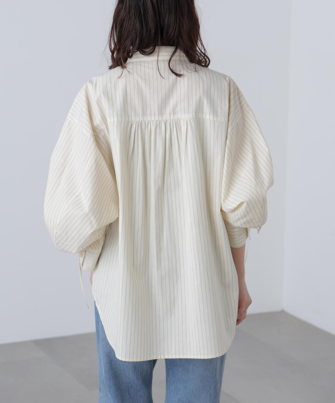 袖シャーリングオーバーシャツ