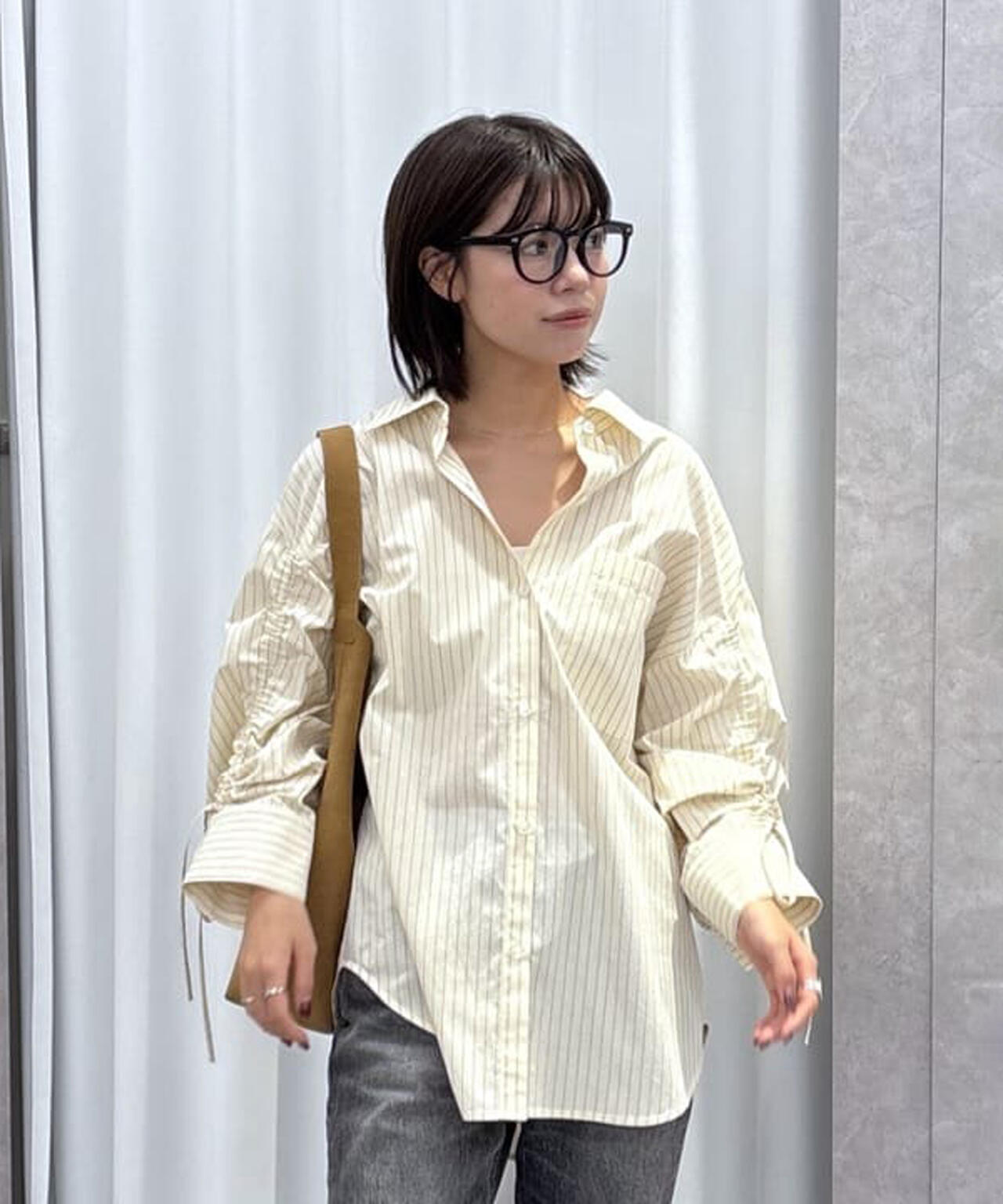 袖シャーリングオーバーシャツ