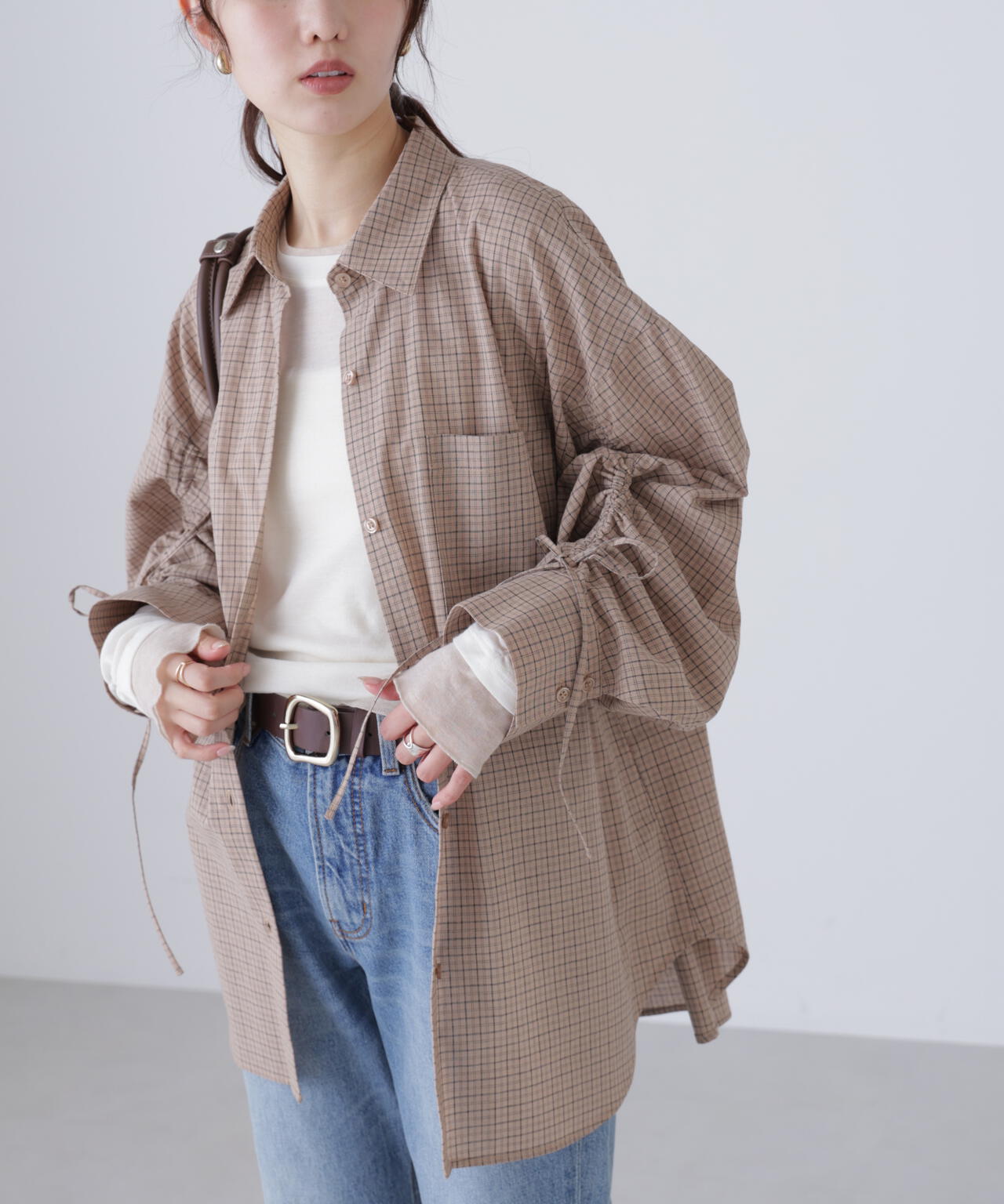 袖シャーリングオーバーシャツ