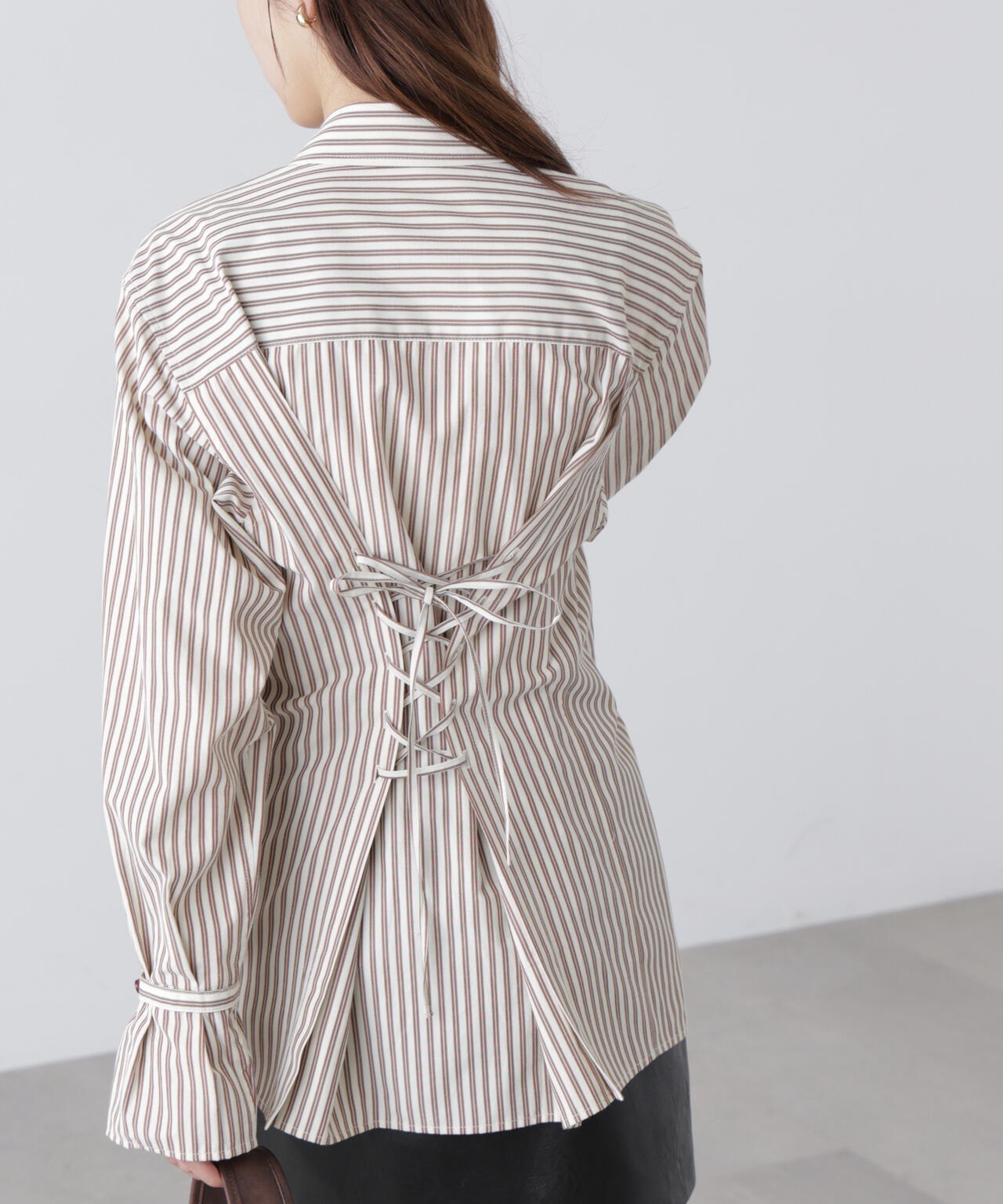 ウエストシェイプレースアップシャツ