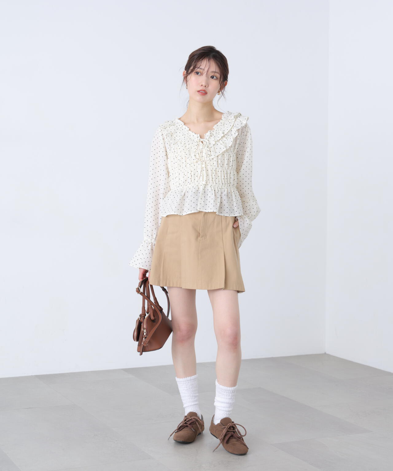 【一部追加生産予約】アソート前後2wayフリルブラウス