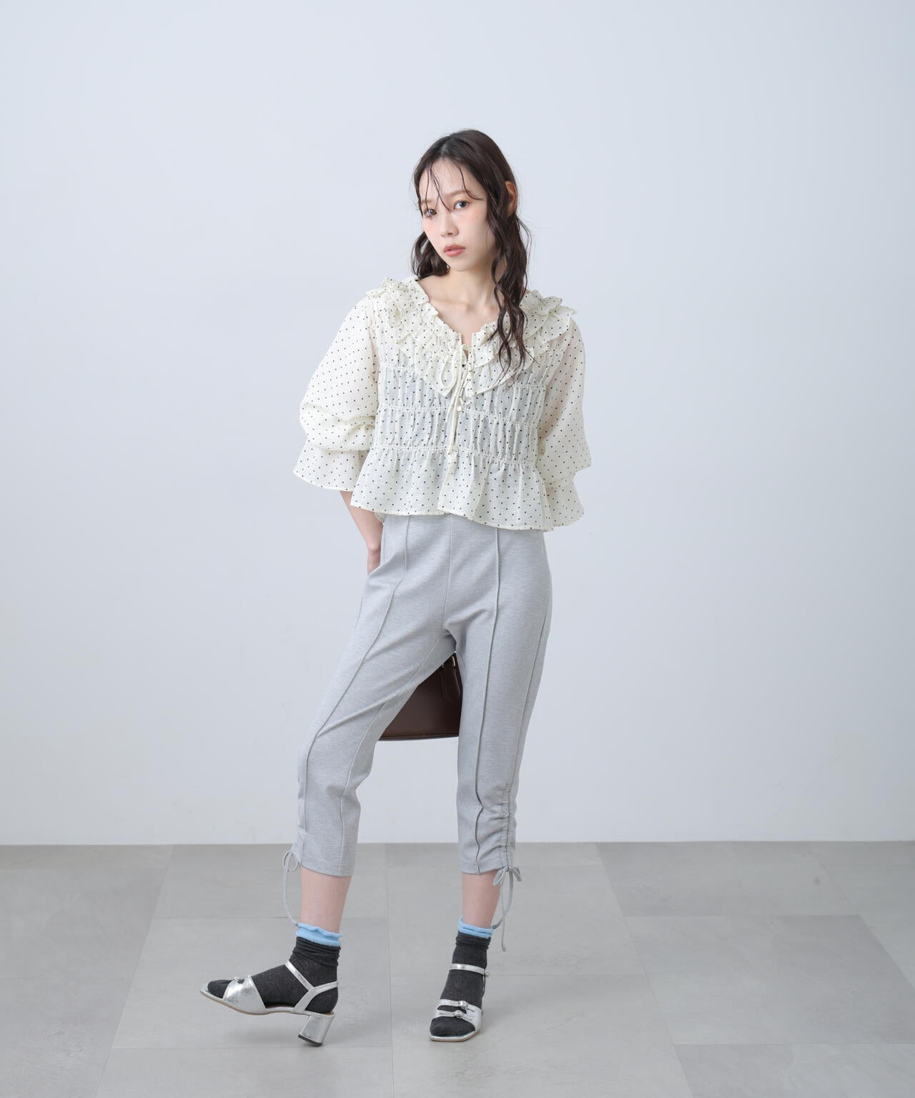 【一部追加生産予約】アソート前後2wayフリルブラウス