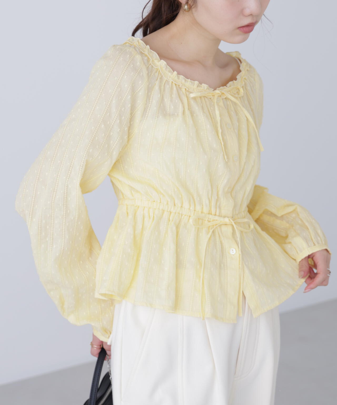 コットンレースペプラムブラウス