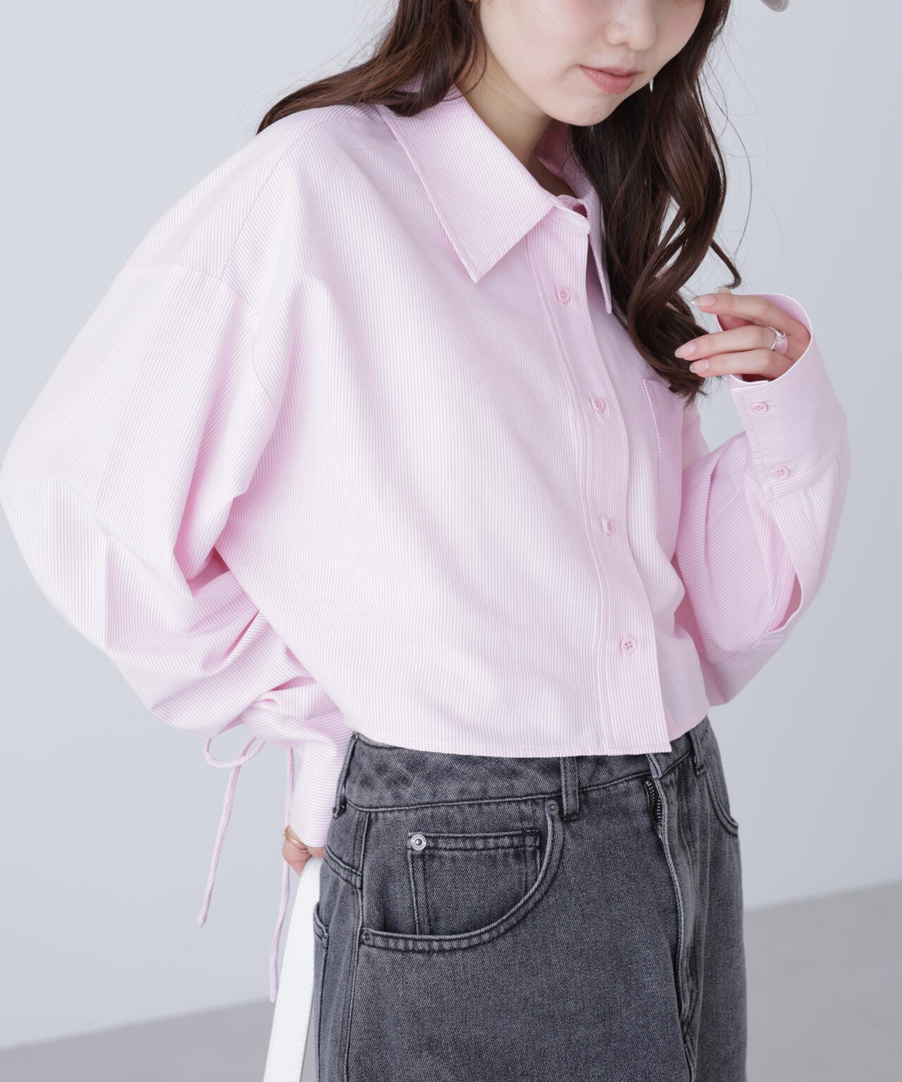 バックレースアップショート丈シャツ