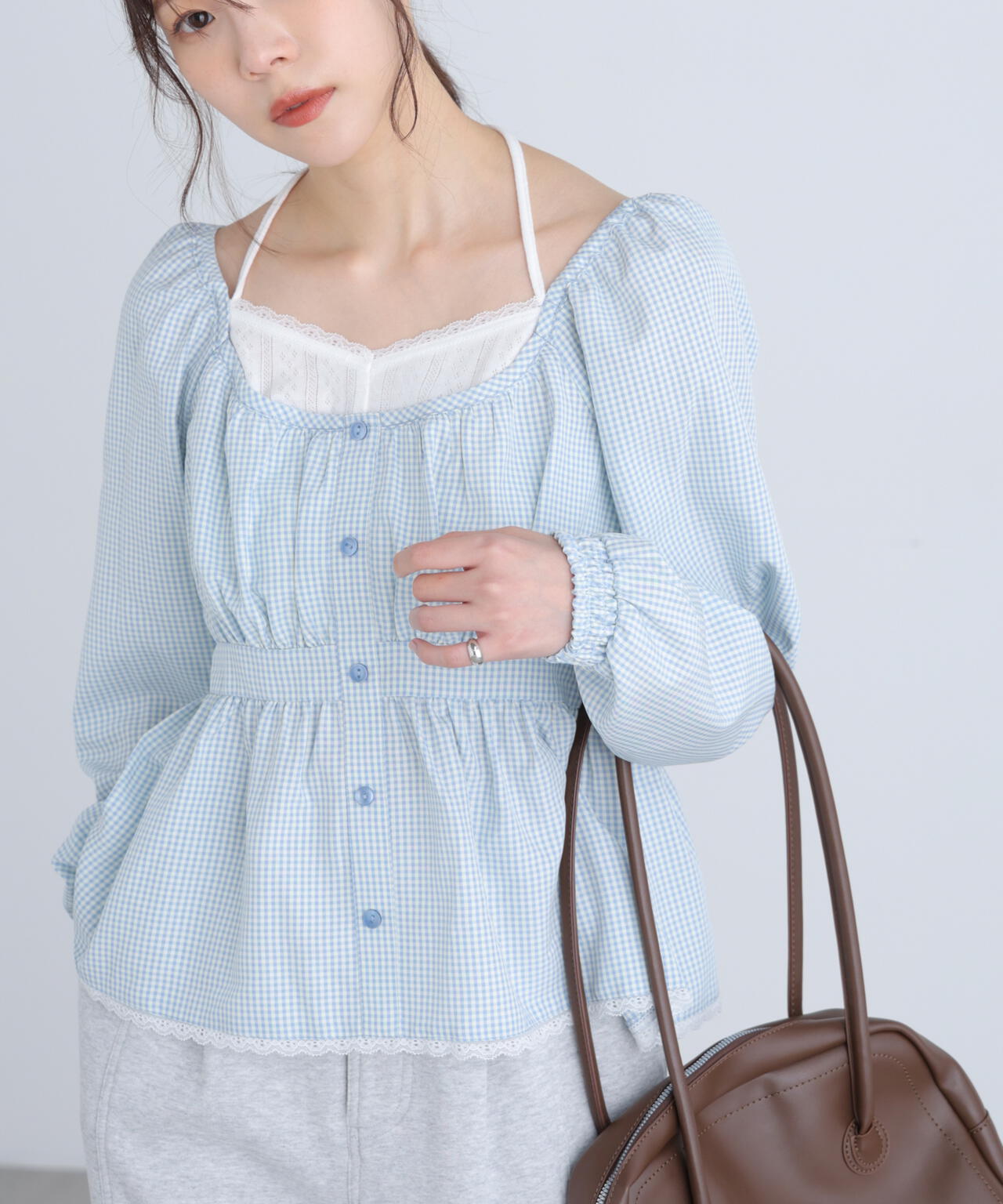 レイヤード風ギンガムチェックペプラムブラウス