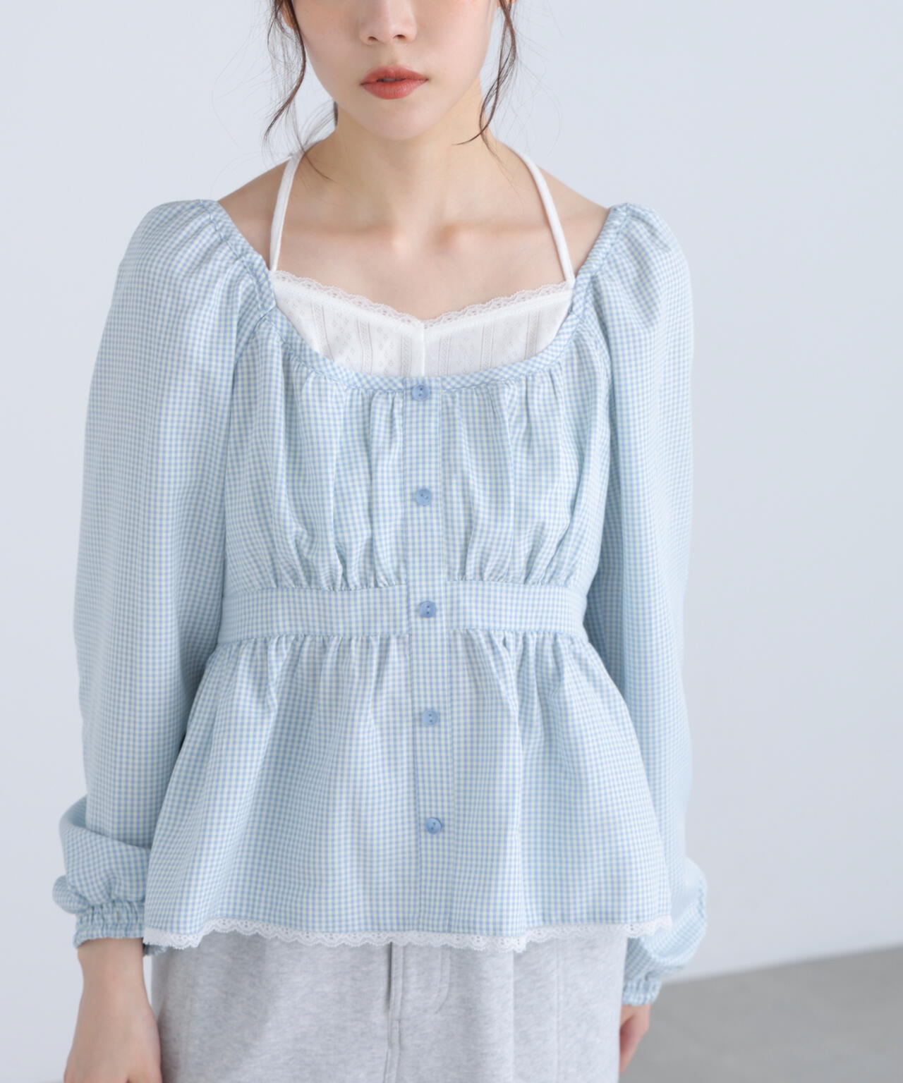 レイヤード風ギンガムチェックペプラムブラウス