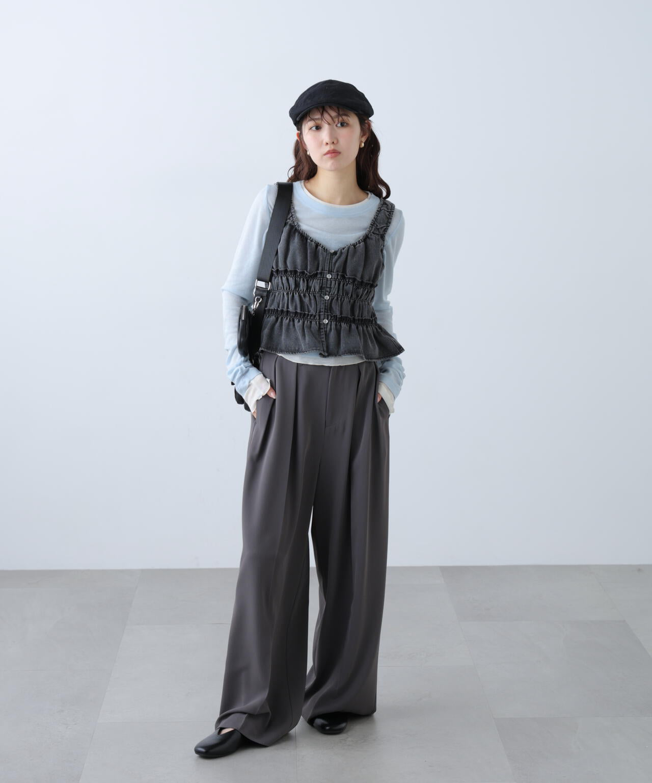 シャーリングデニムビスチェ