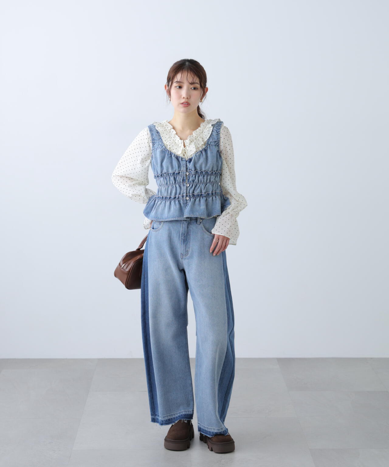 シャーリングデニムビスチェ