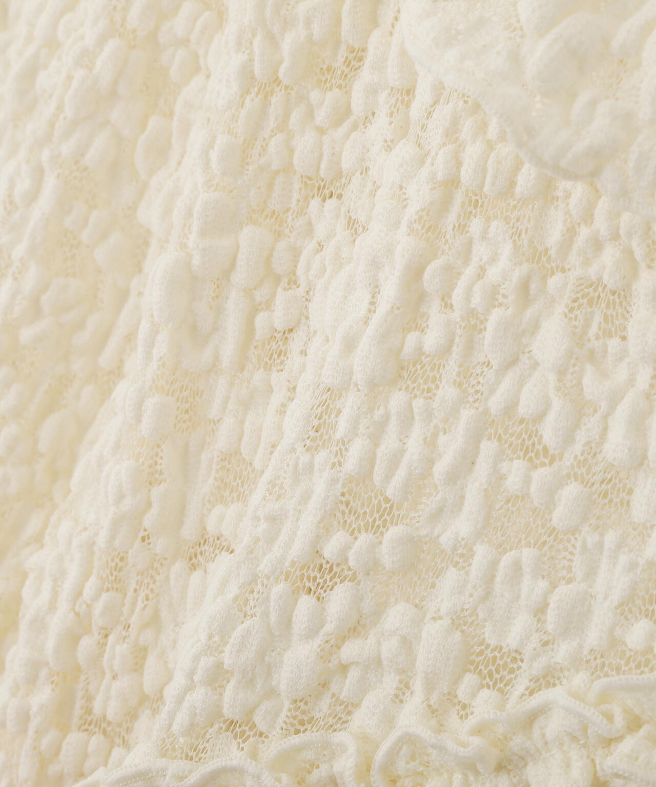 前開きレースブラウス