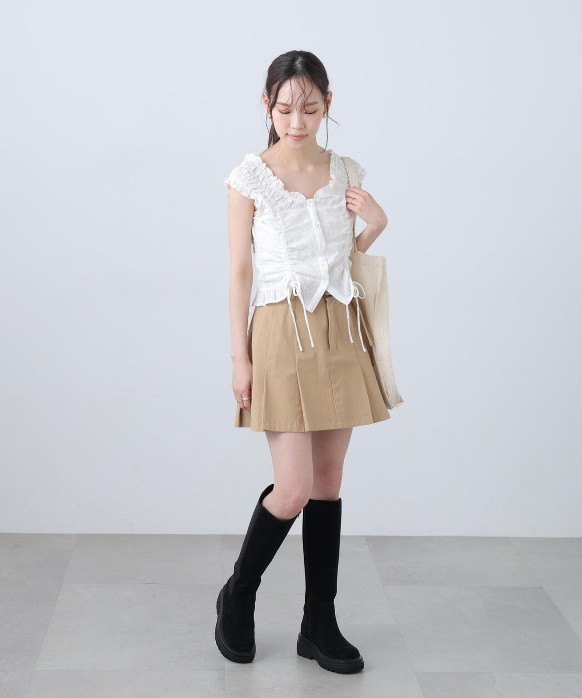 164cm 着用サイズ:FR