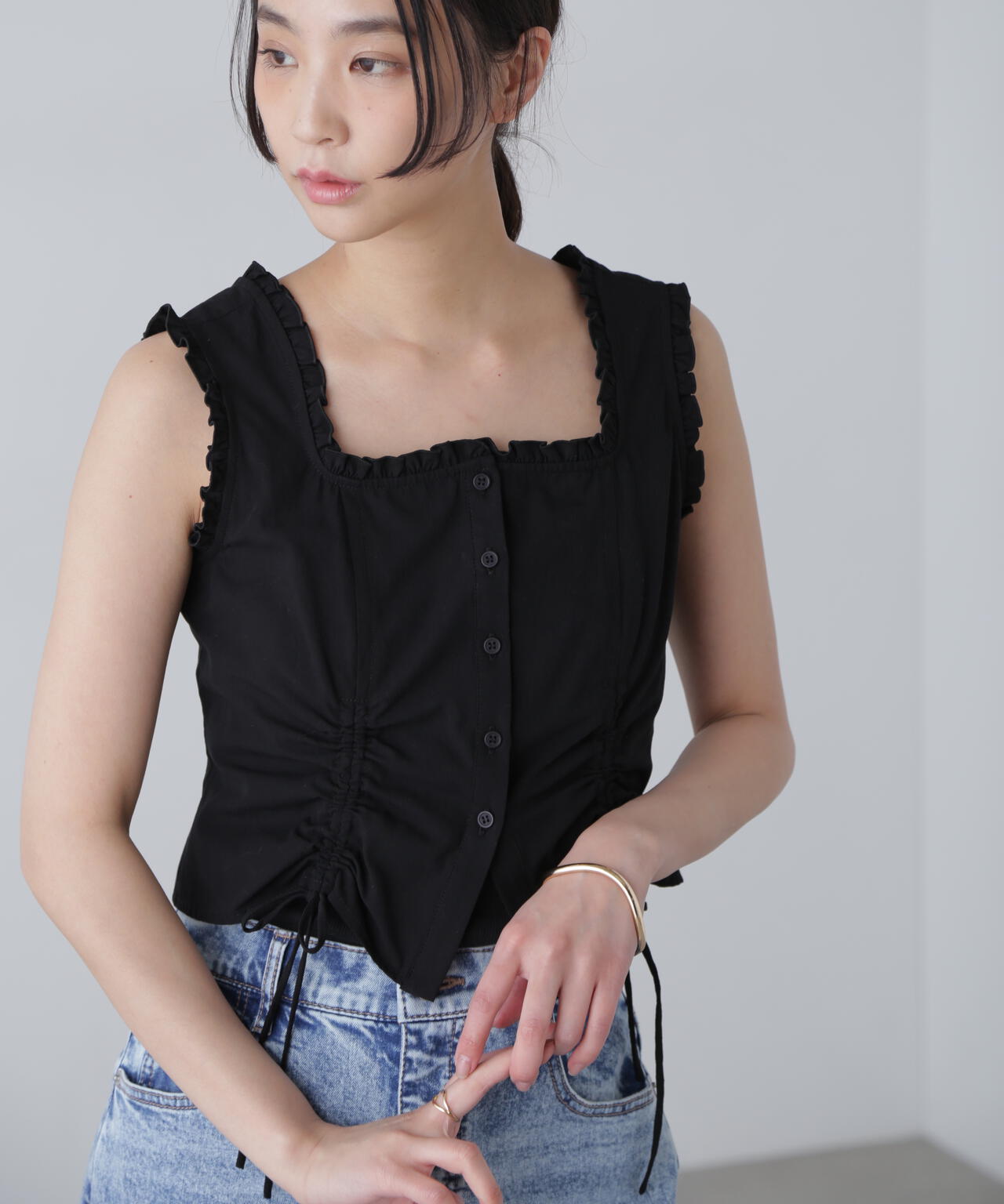 164cm 着用サイズ:FR