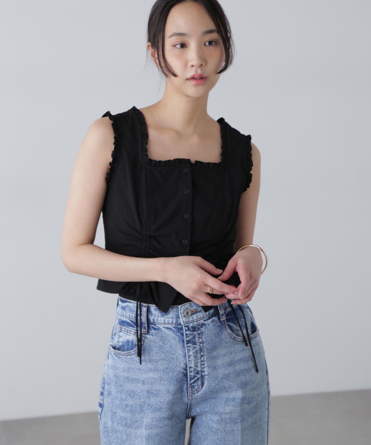 164cm 着用サイズ:FR