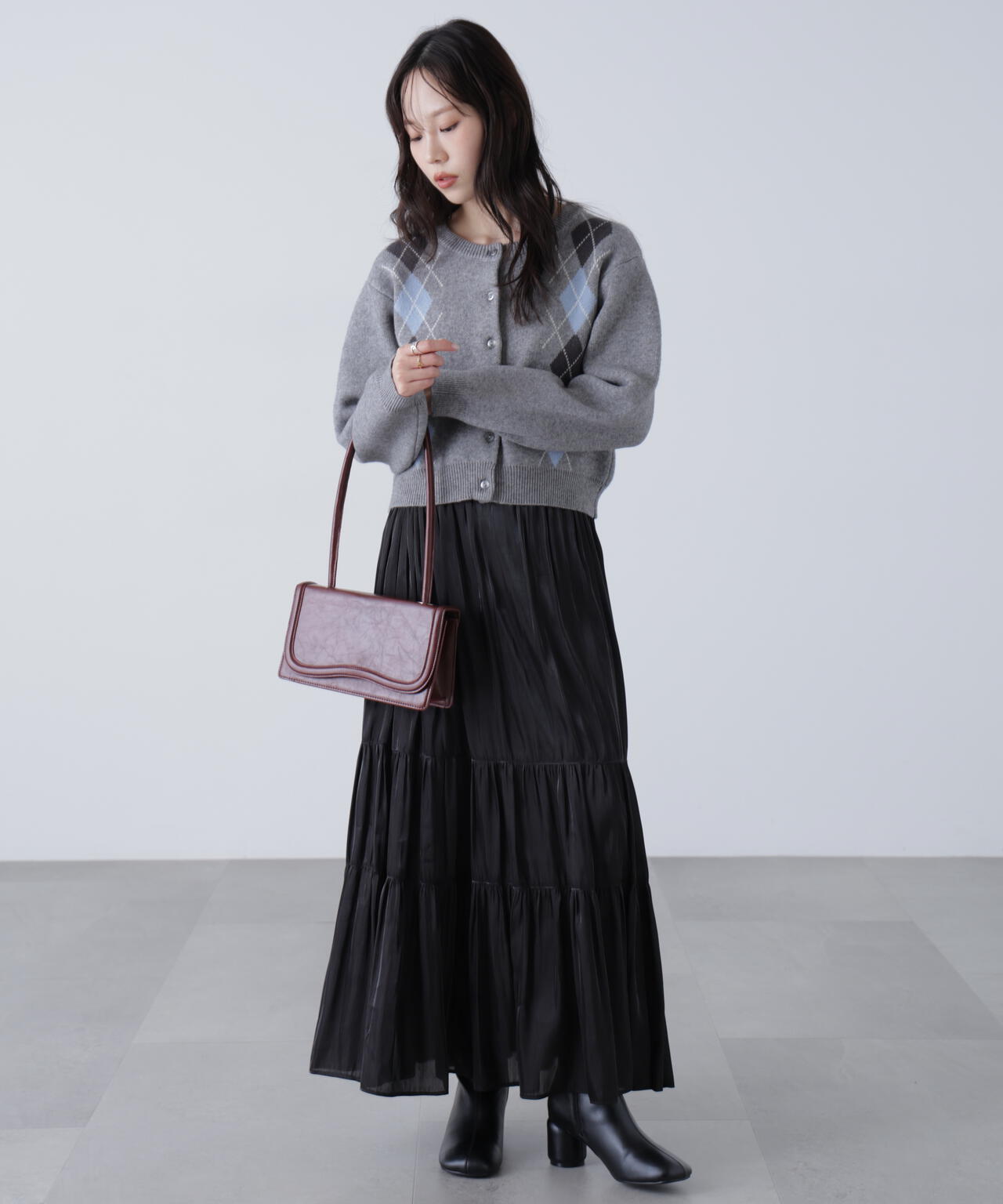 シャイニーティアードスカート