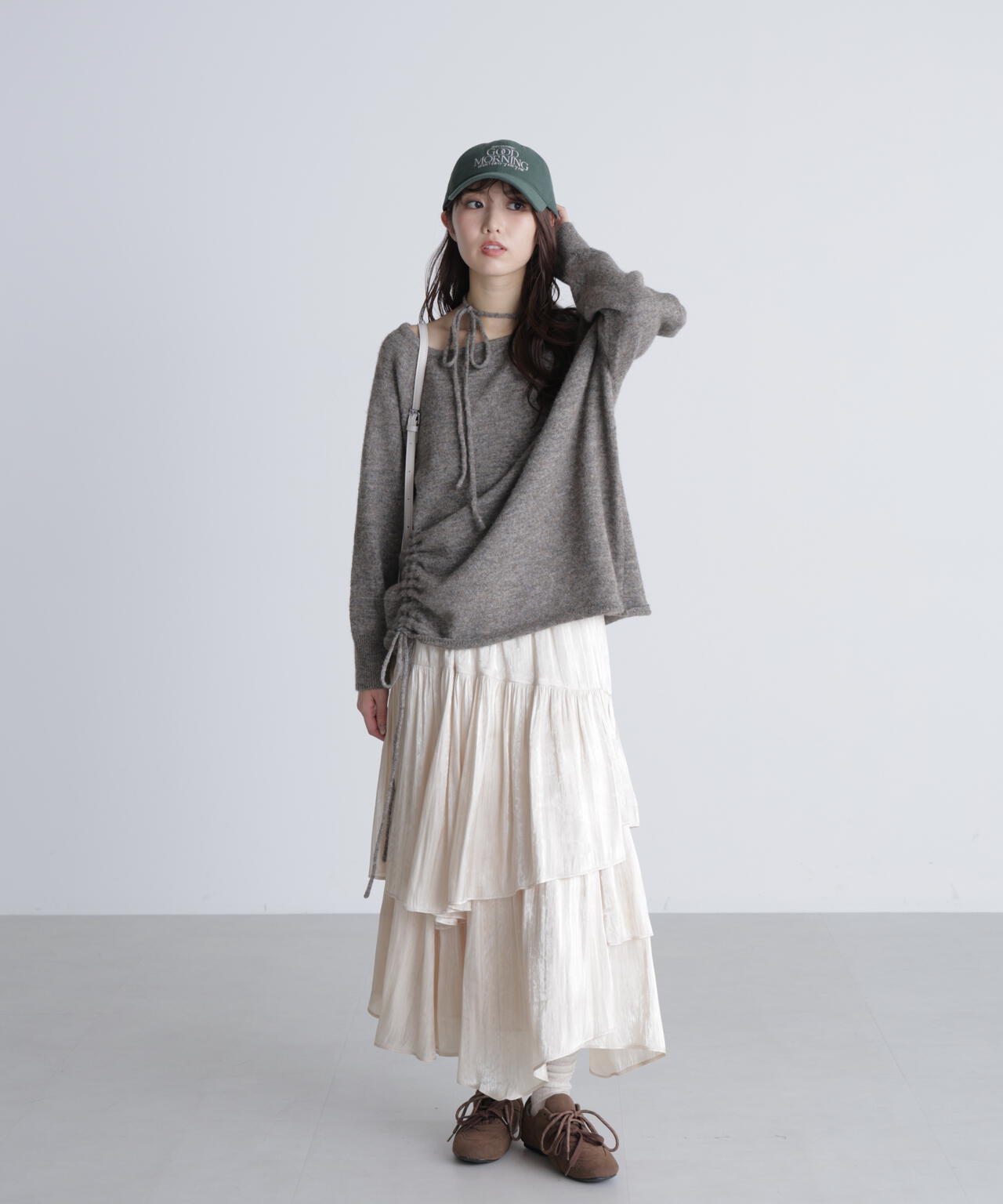 シャイニーフリルティアードスカート