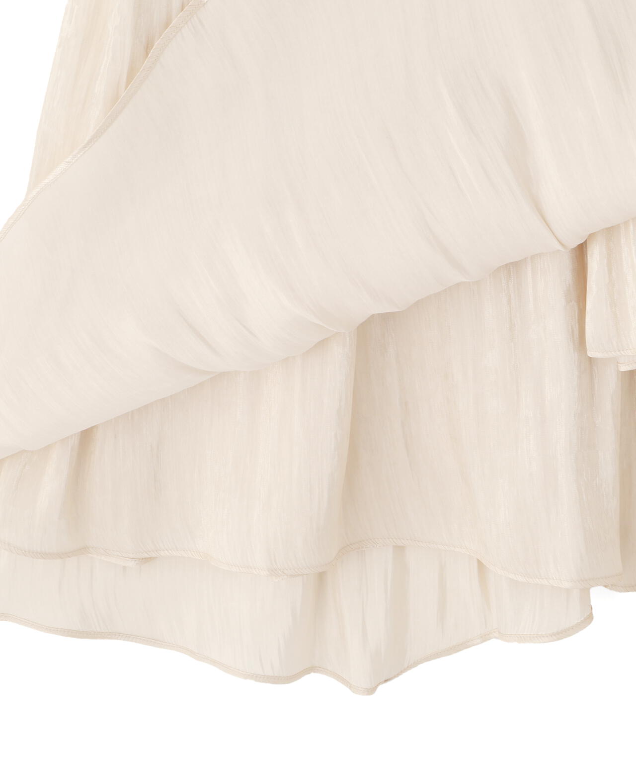 シャイニーフリルティアードスカート