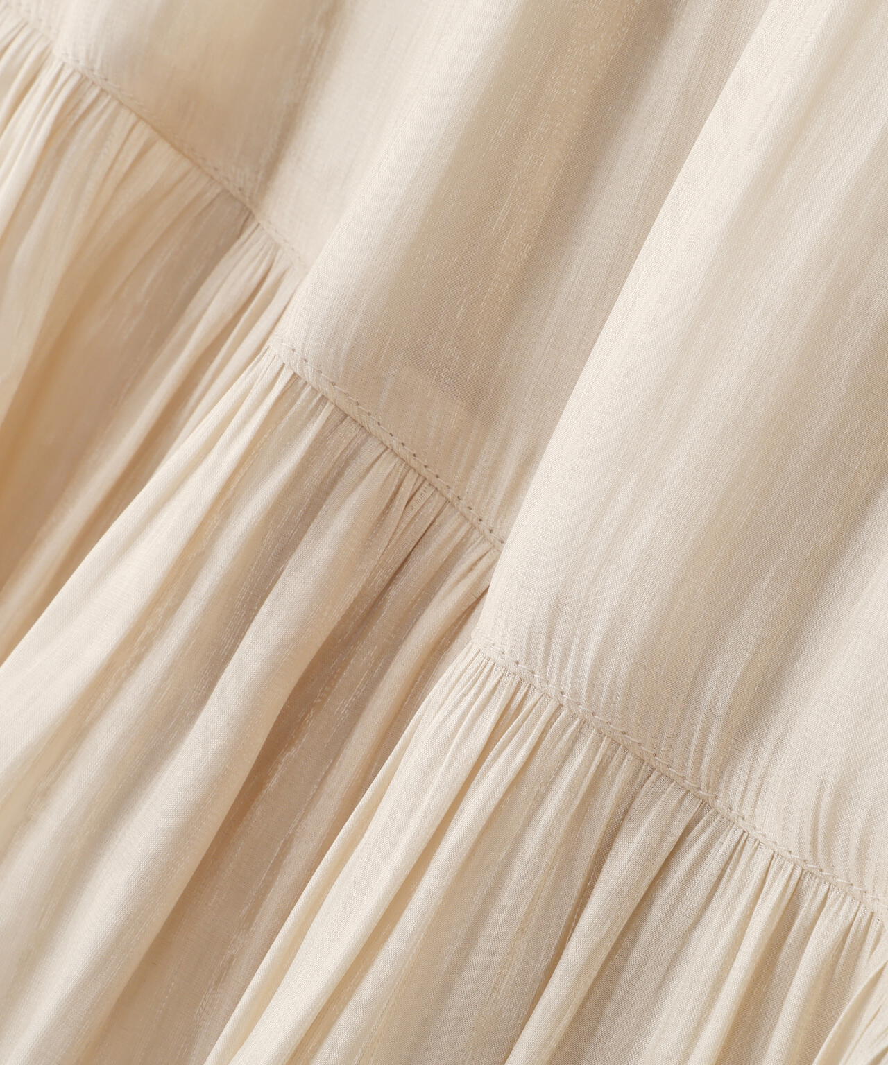 【グレージュ・オフ 追加生産予約】シャイニーフリルティアードスカート